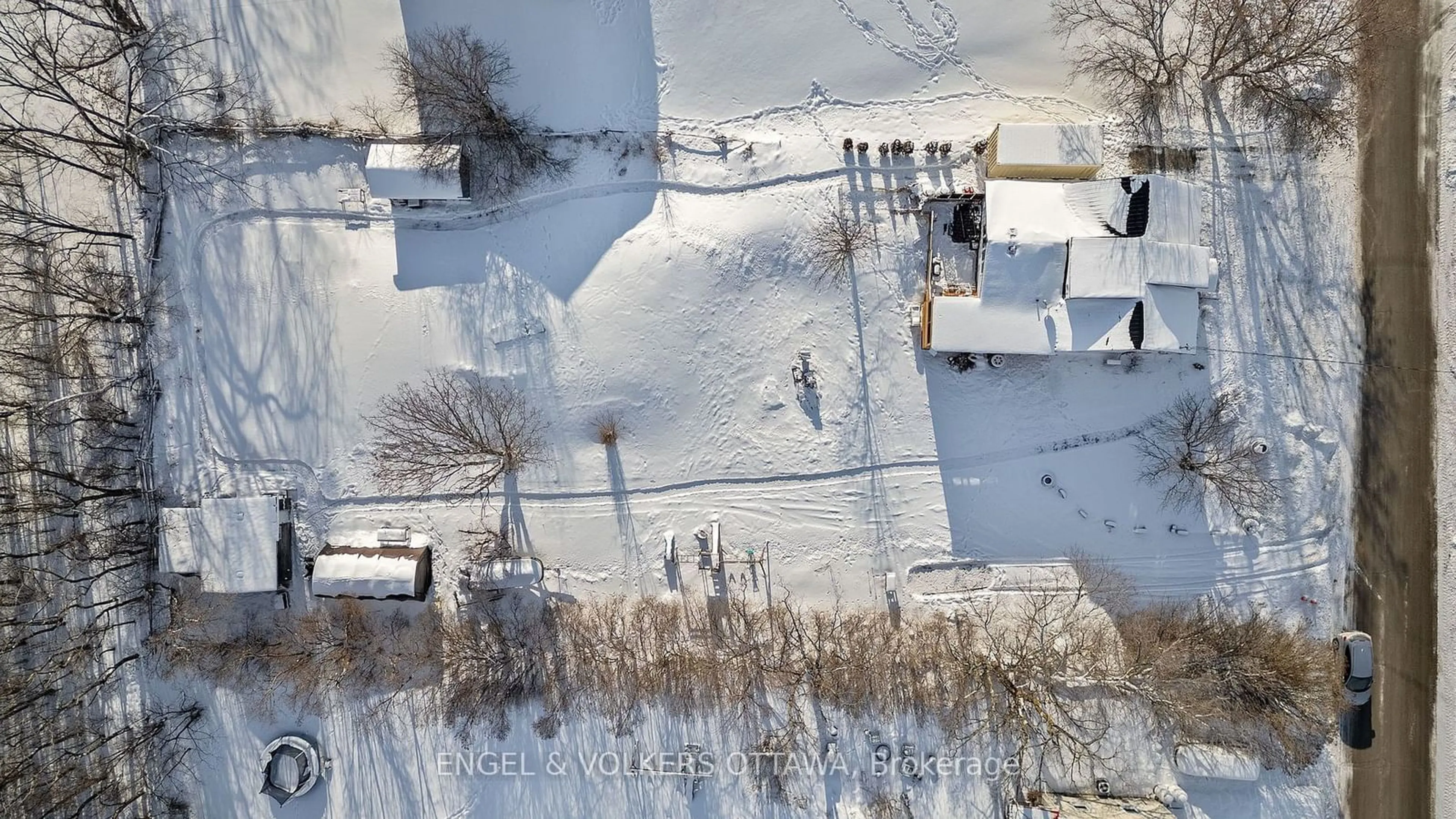 A pic from outside/outdoor area/front of a property/back of a property/a pic from drone, street for 179 Church St, Beckwith Ontario K7A 0K2