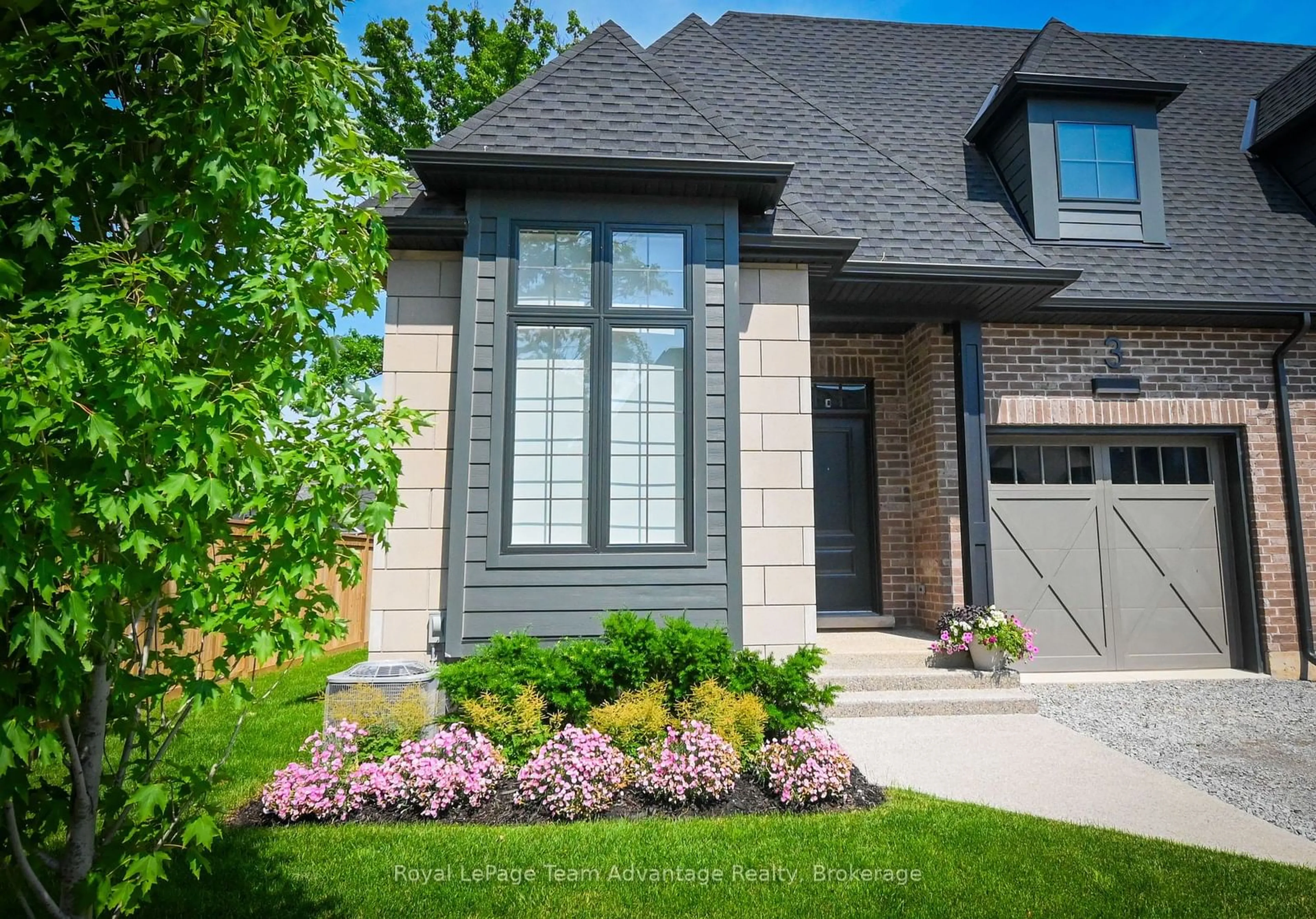 Home with brick exterior material, street for 25 Sorensen Crt #5, Niagara-on-the-Lake Ontario L0S 1T0