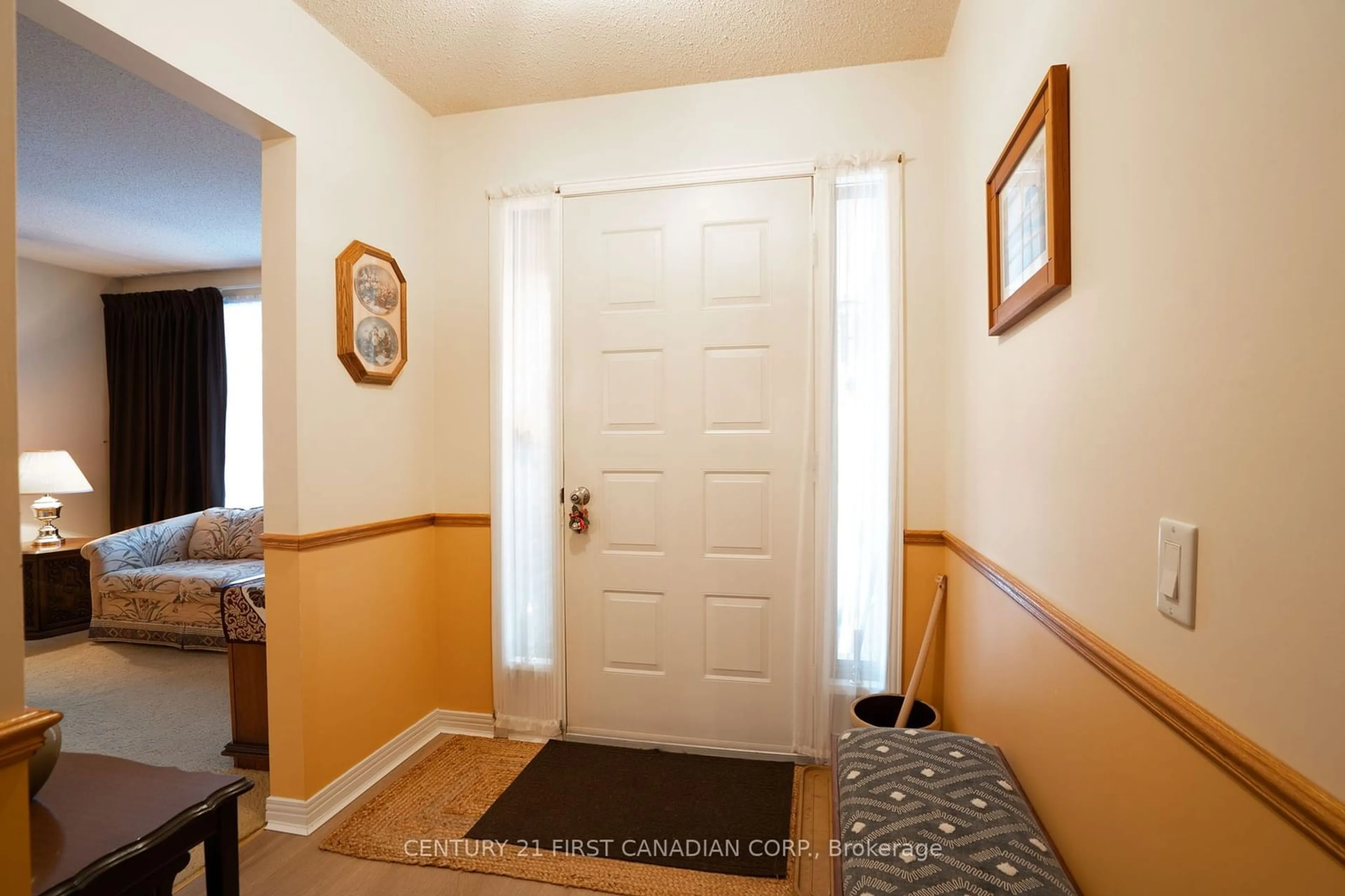 Indoor entryway for 52 Bexhill Dr, London Ontario N6E 1X2