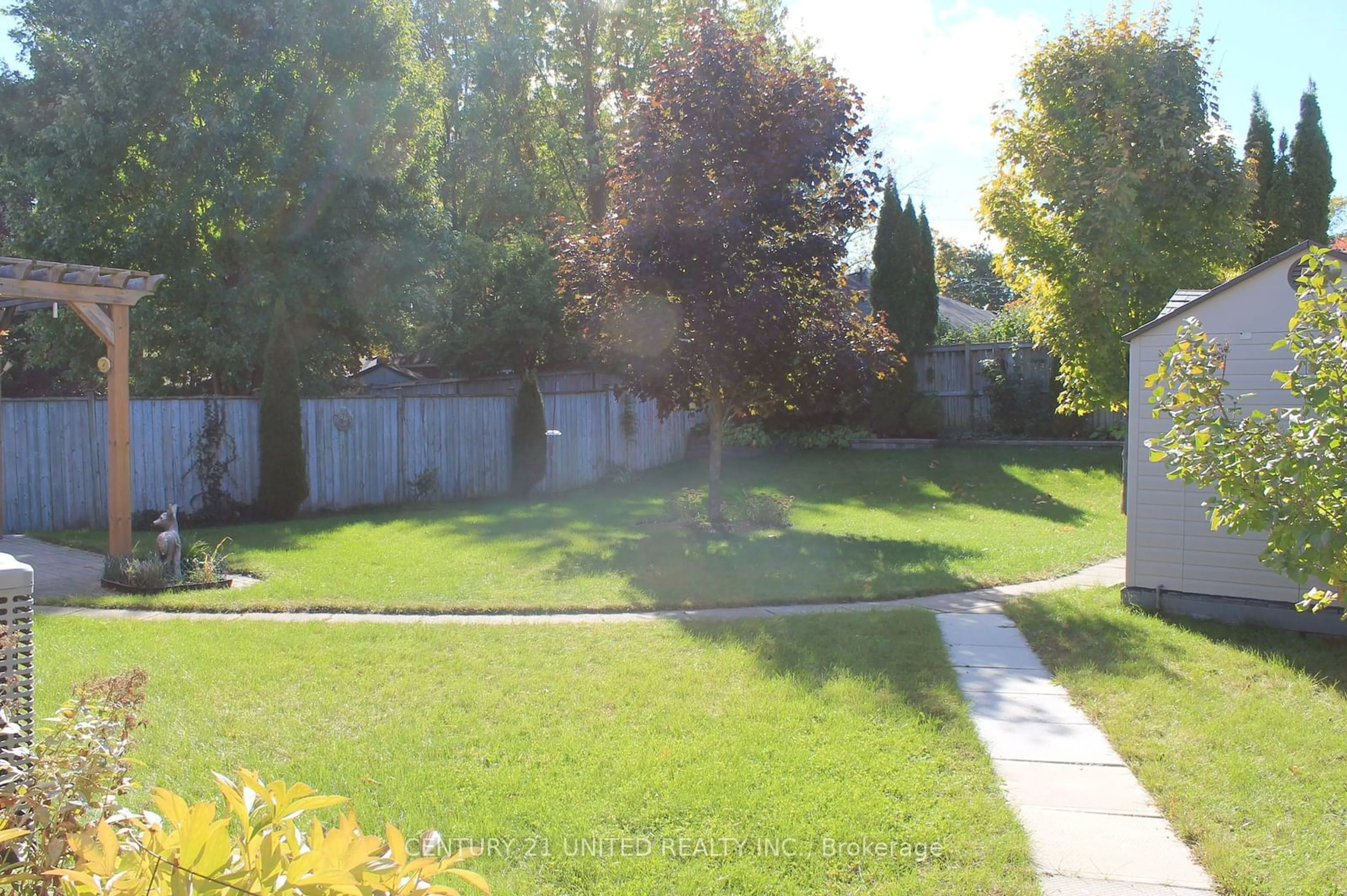 A pic from outside/outdoor area/front of a property/back of a property/a pic from drone, street for 1657 Cahill Dr, Peterborough Ontario K9K 2L8