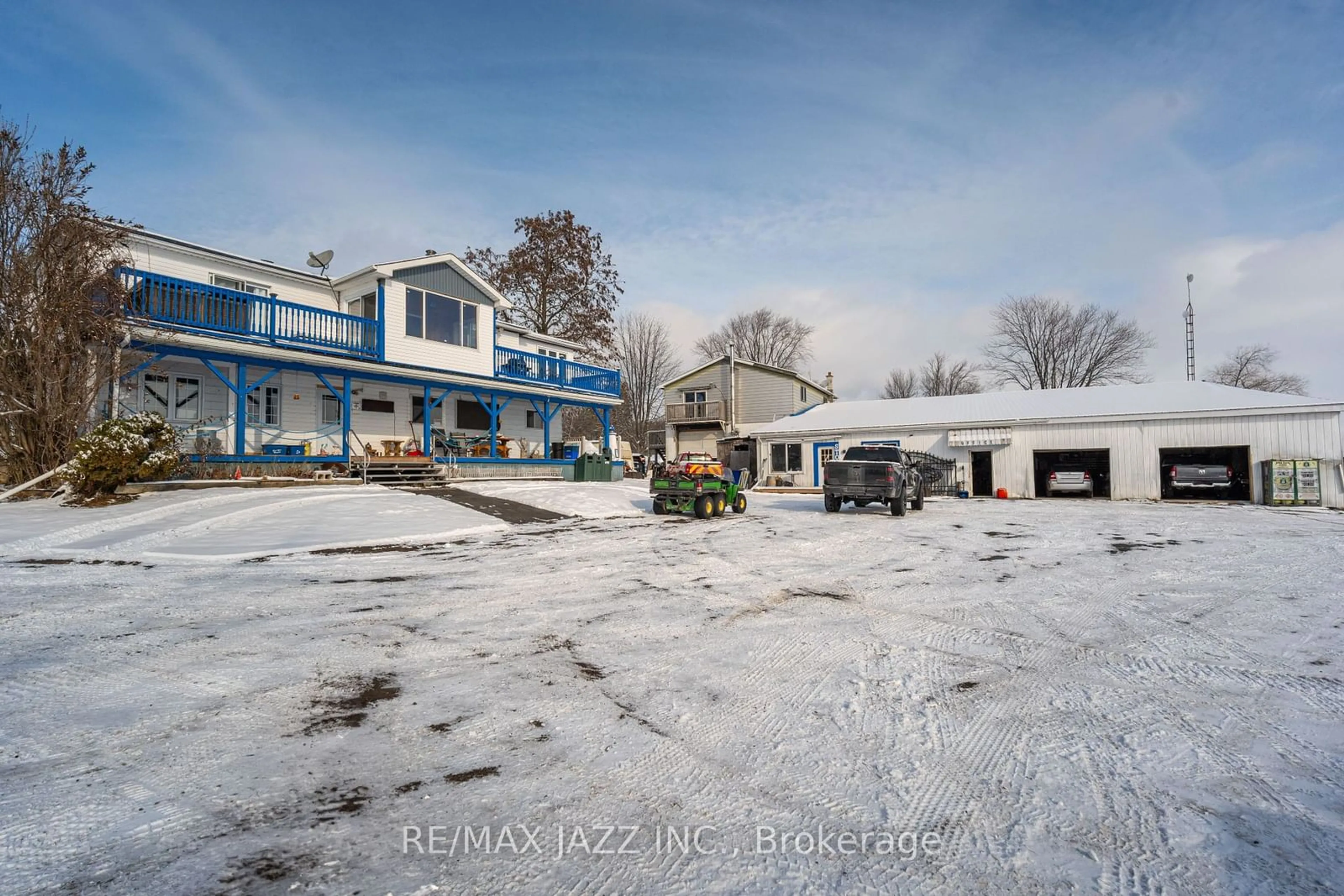 A pic from outside/outdoor area/front of a property/back of a property/a pic from drone, unknown for 1087 Island View Dr, Otonabee-South Monaghan Ontario K0L 1B0