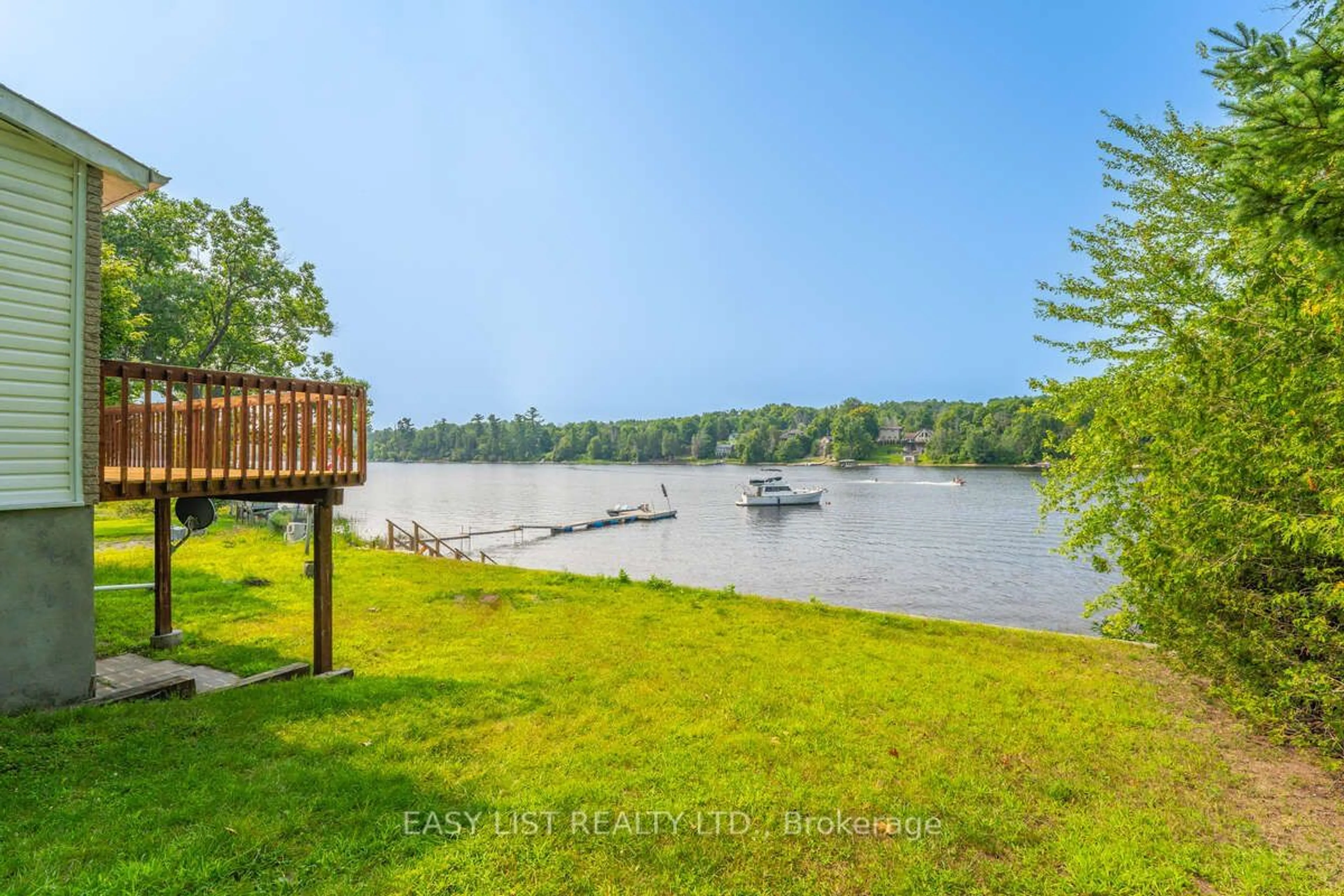 Patio, water/lake/river/ocean view for 1108 Bayview Dr, Constance Bay - Dunrobin - Kilmaurs - Woodlawn Ontario K0A 3M0