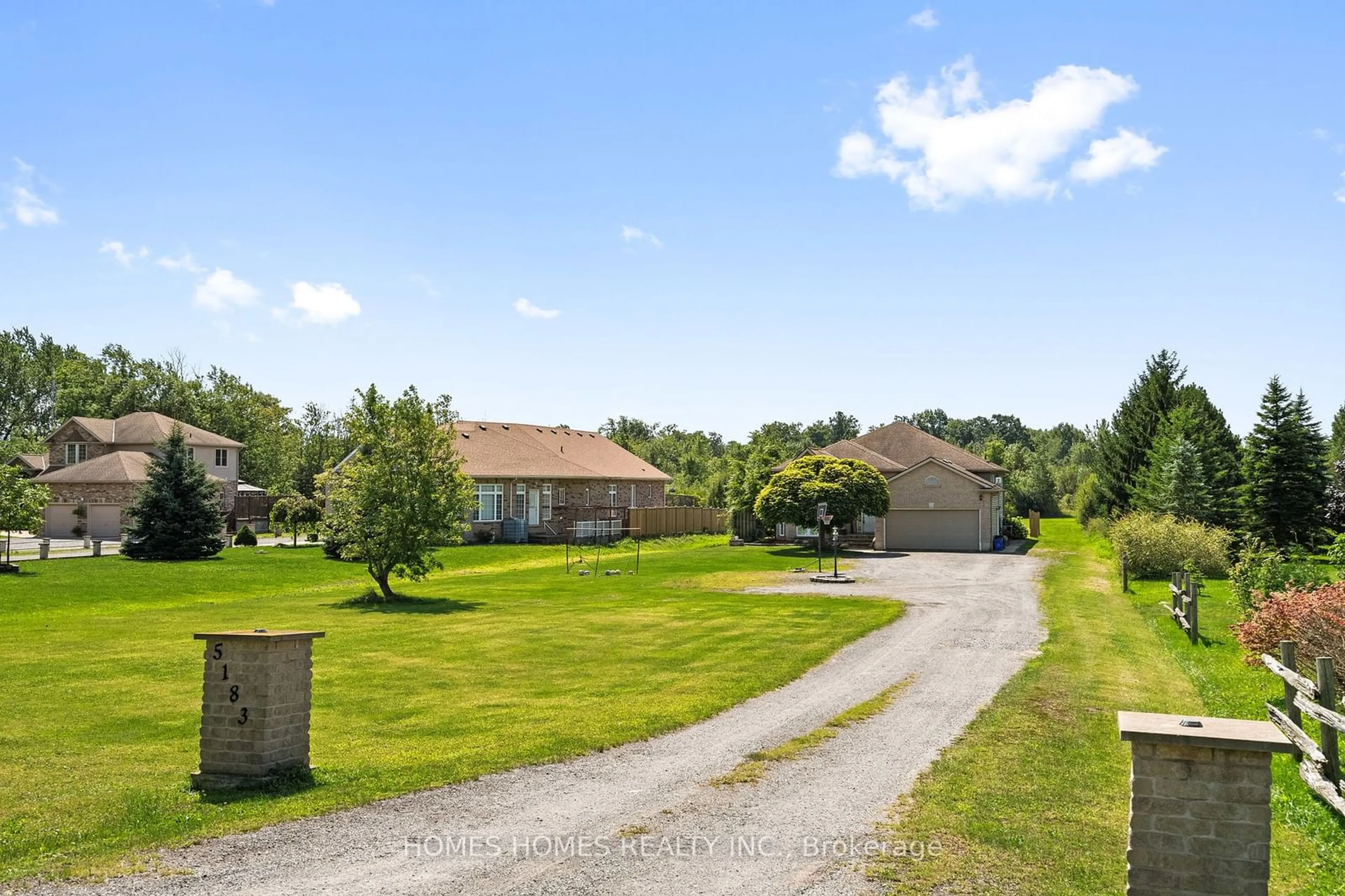 A pic from outside/outdoor area/front of a property/back of a property/a pic from drone, unknown for 5183 Sherkston Rd, Port Colborne Ontario L0S 1R0