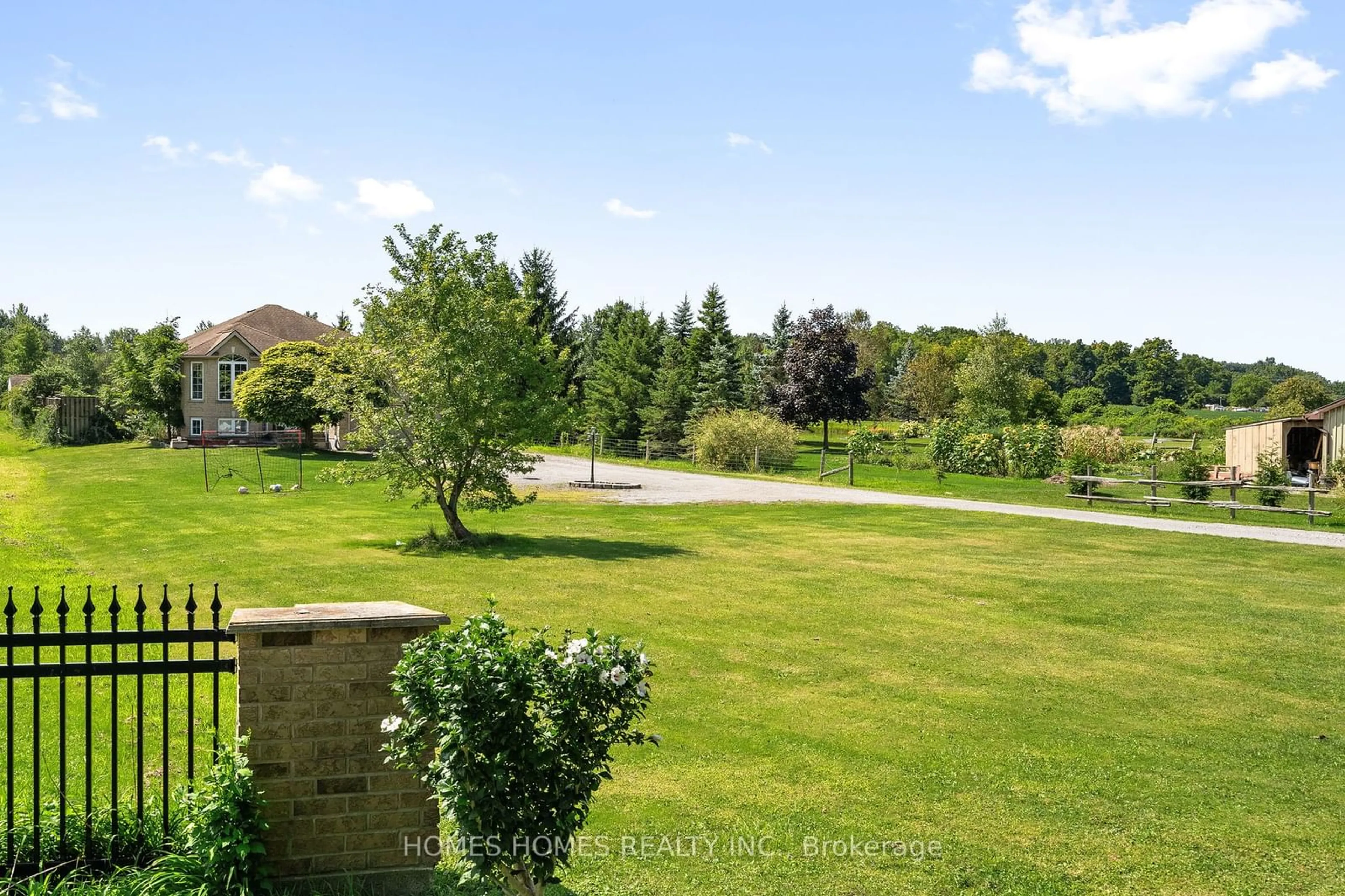 A pic from outside/outdoor area/front of a property/back of a property/a pic from drone, water/lake/river/ocean view for 5183 Sherkston Rd, Port Colborne Ontario L0S 1R0