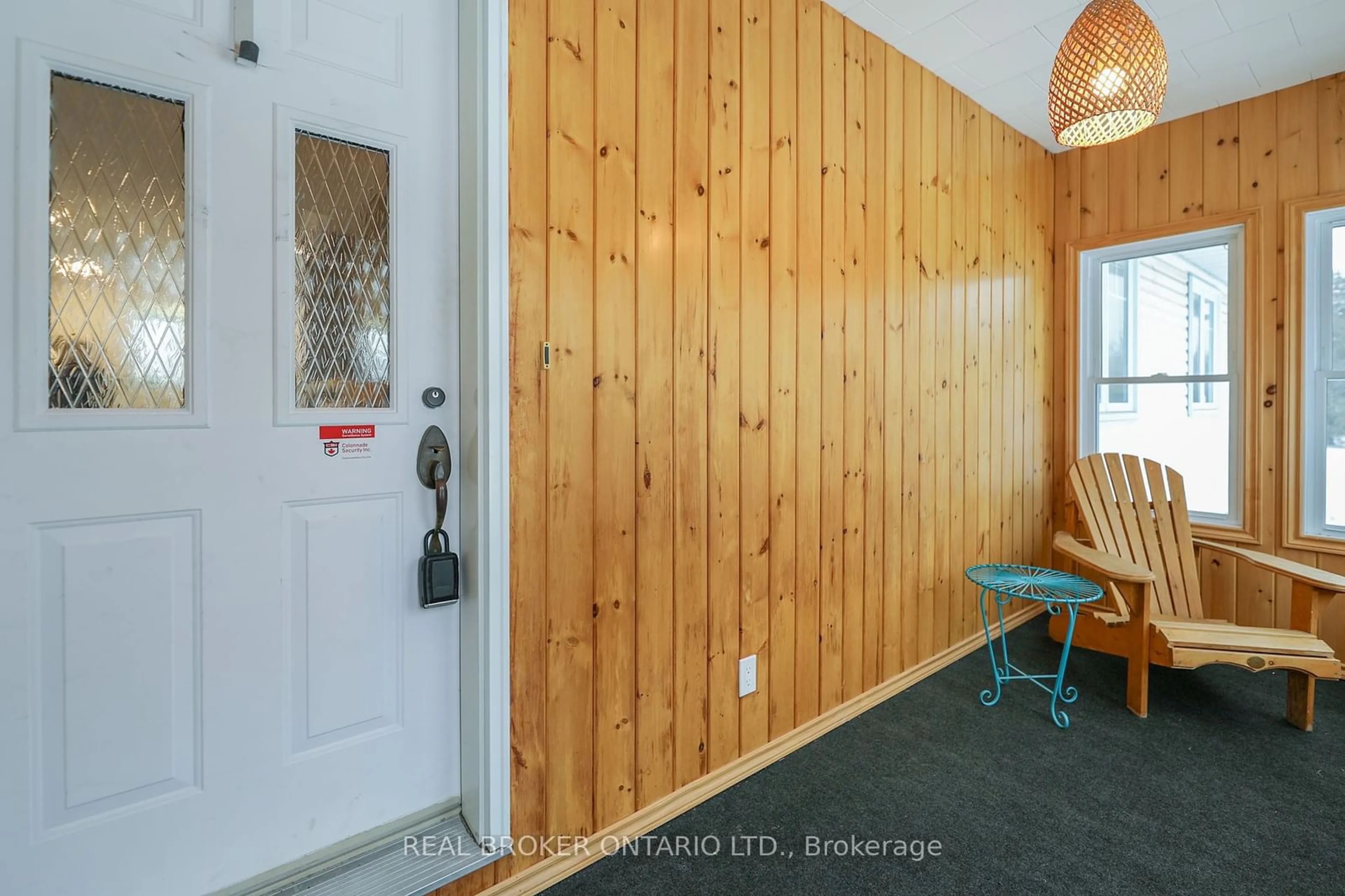 Indoor entryway for 2321 Dilworth Rd, Manotick - Kars - Rideau Twp and Area Ontario K0G 1J0