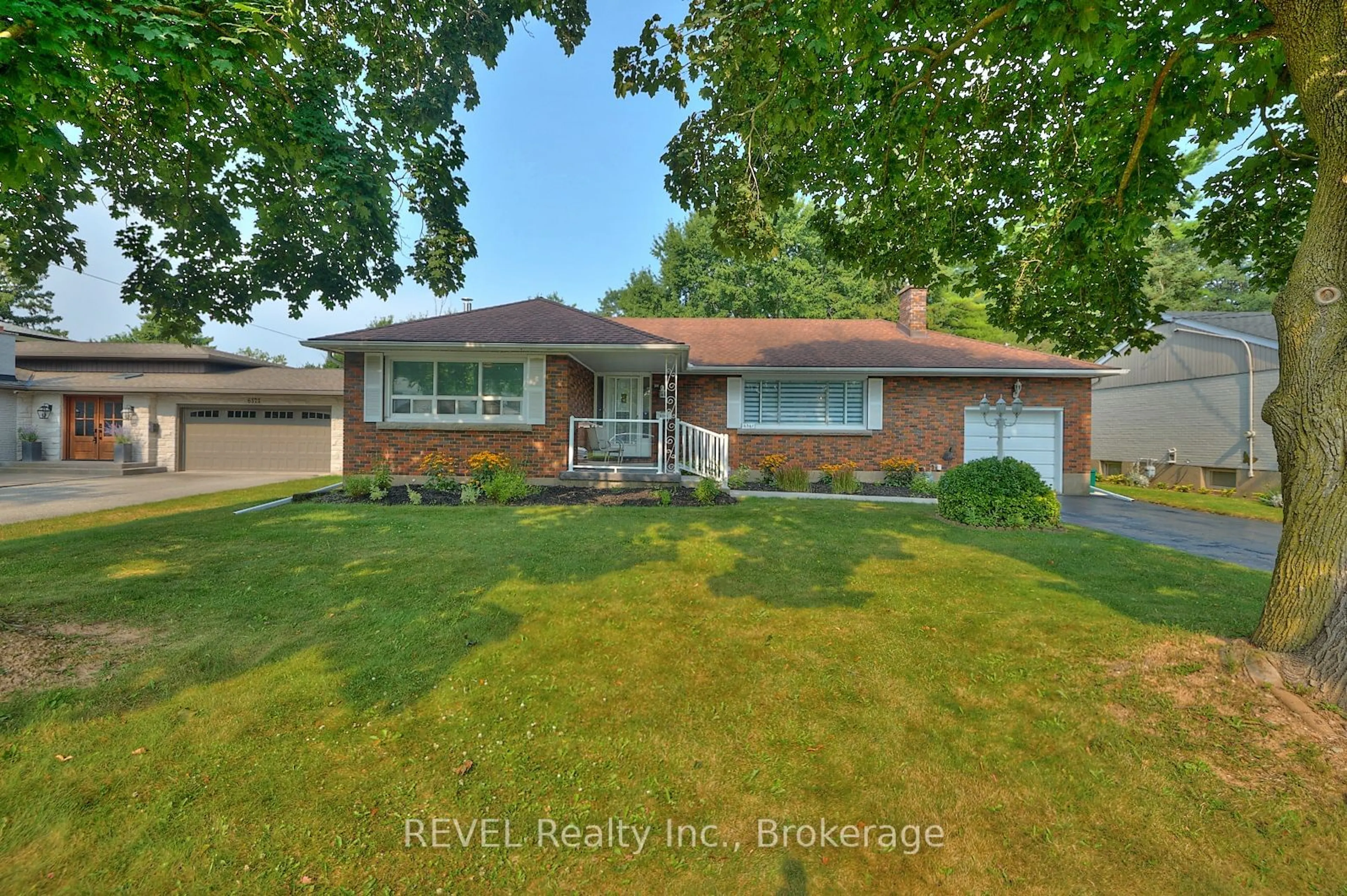 Home with brick exterior material, street for 6361 CLARE Cres, Niagara Falls Ontario L2G 2C9