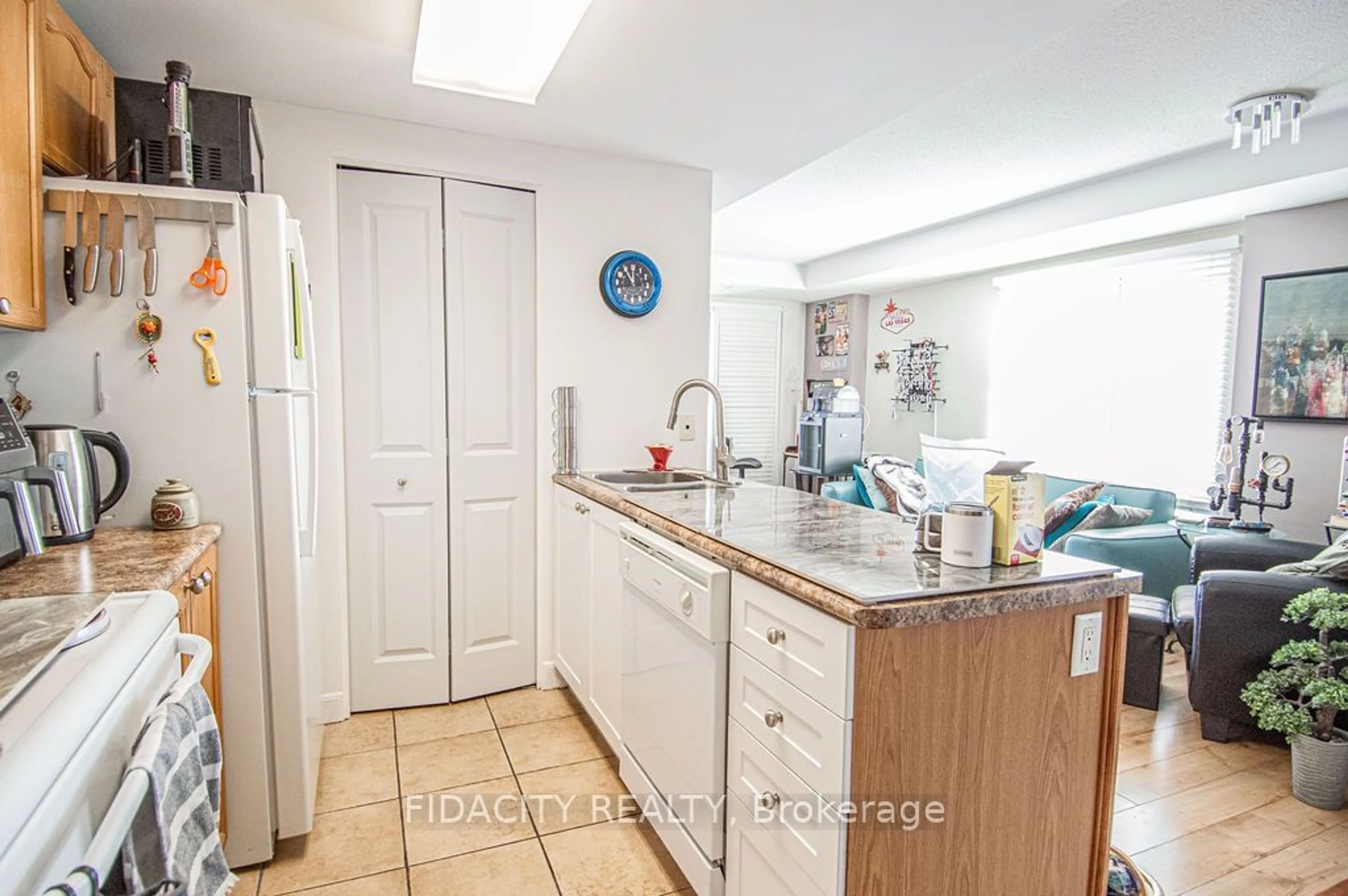 Standard kitchen, unknown for 310 Central Park Dr #3L, Carlington - Central Park Ontario K2C 4G4