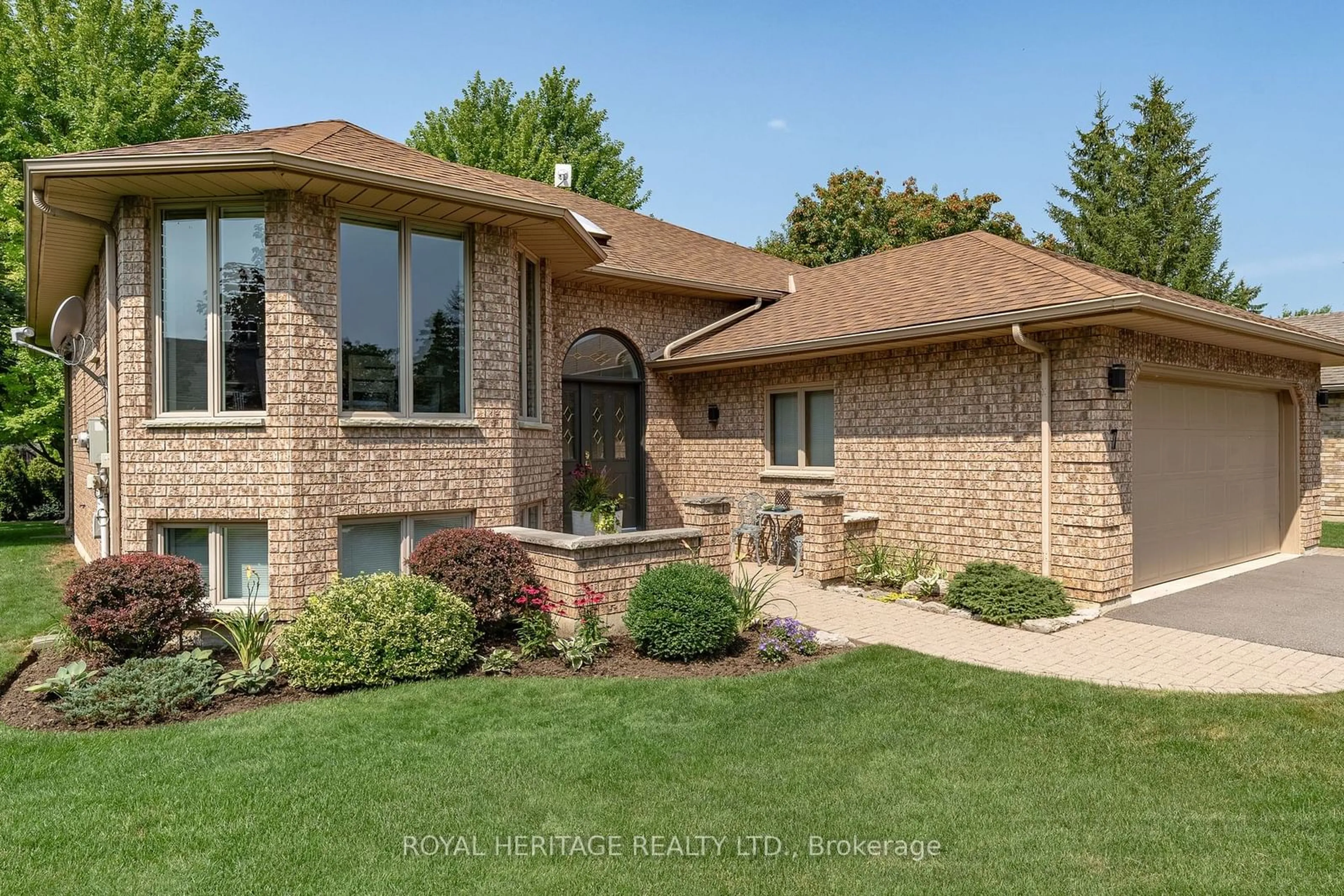 Home with brick exterior material, street for 7 PORTS Dr, Kawartha Lakes Ontario K0M 1A0