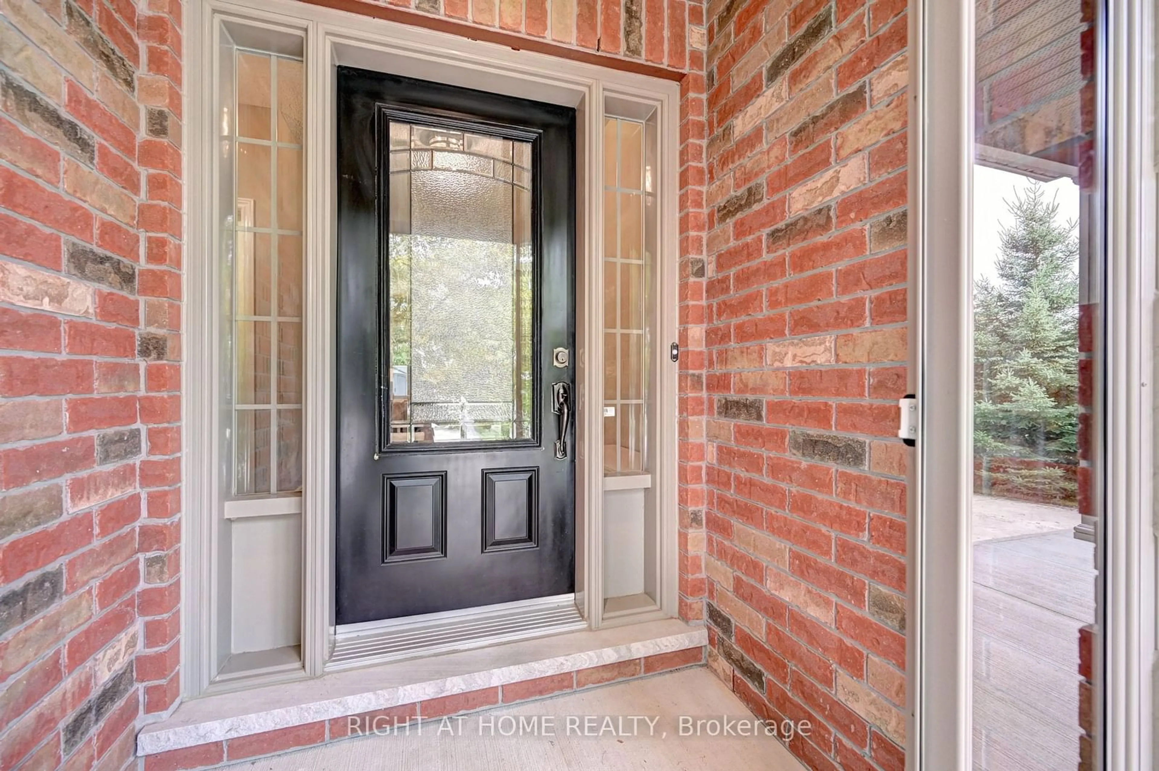 Indoor entryway for 12 shadywood Crt, Wellesley Ontario N0B 2T0