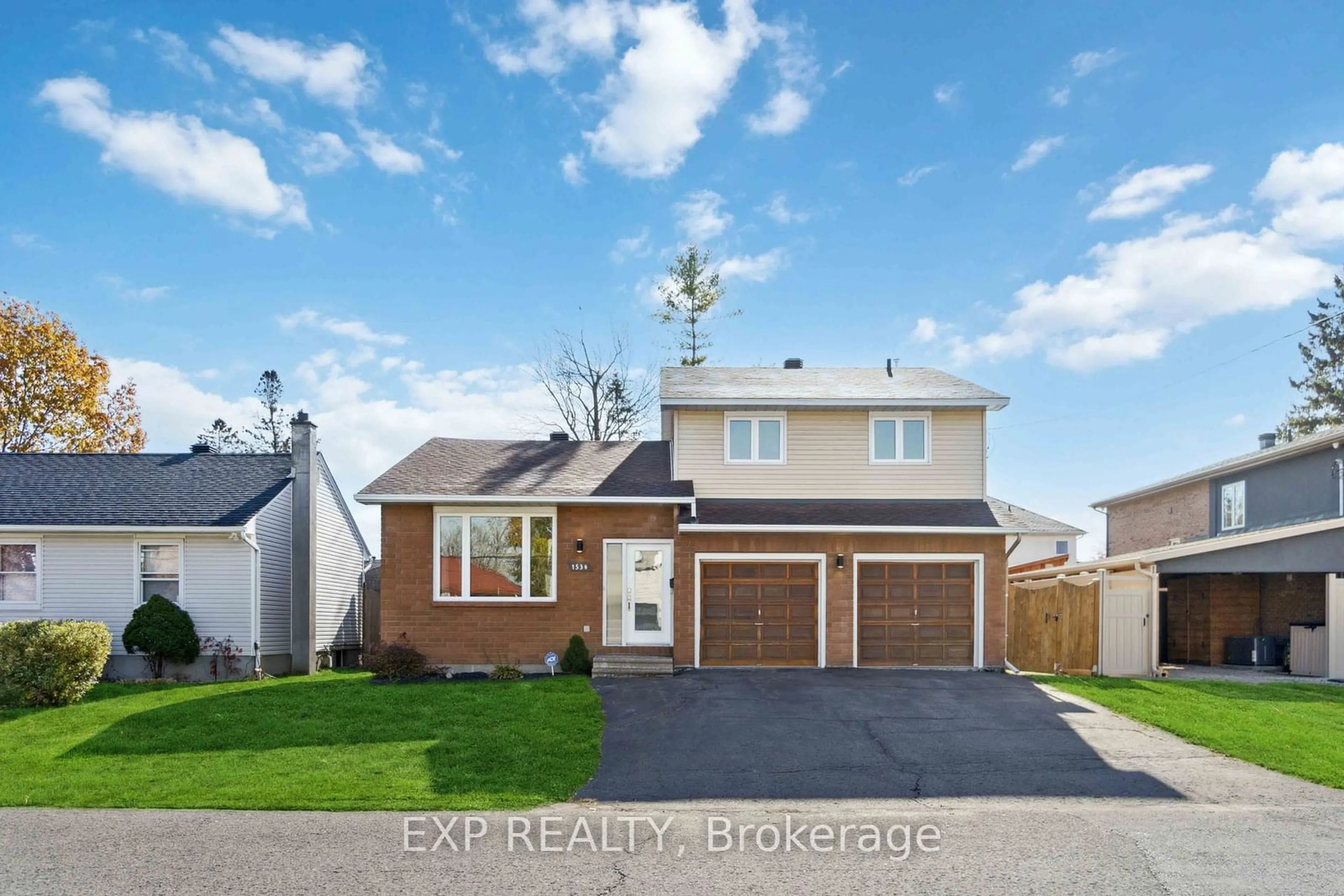 Home with brick exterior material, street for 1534 Rosebella Ave, Ottawa Ontario K1T 1E8