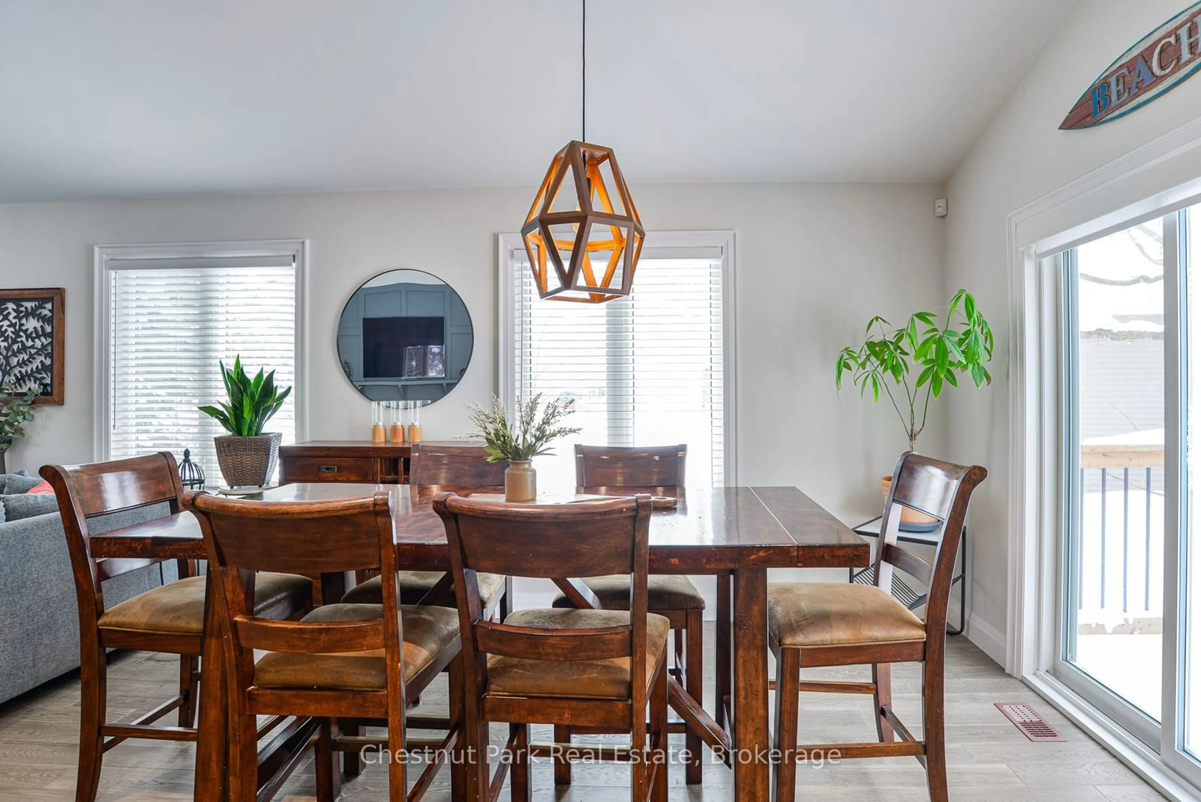 Dining room, unknown for 101 Forest Glen Dr, Gravenhurst Ontario P1P 1A1