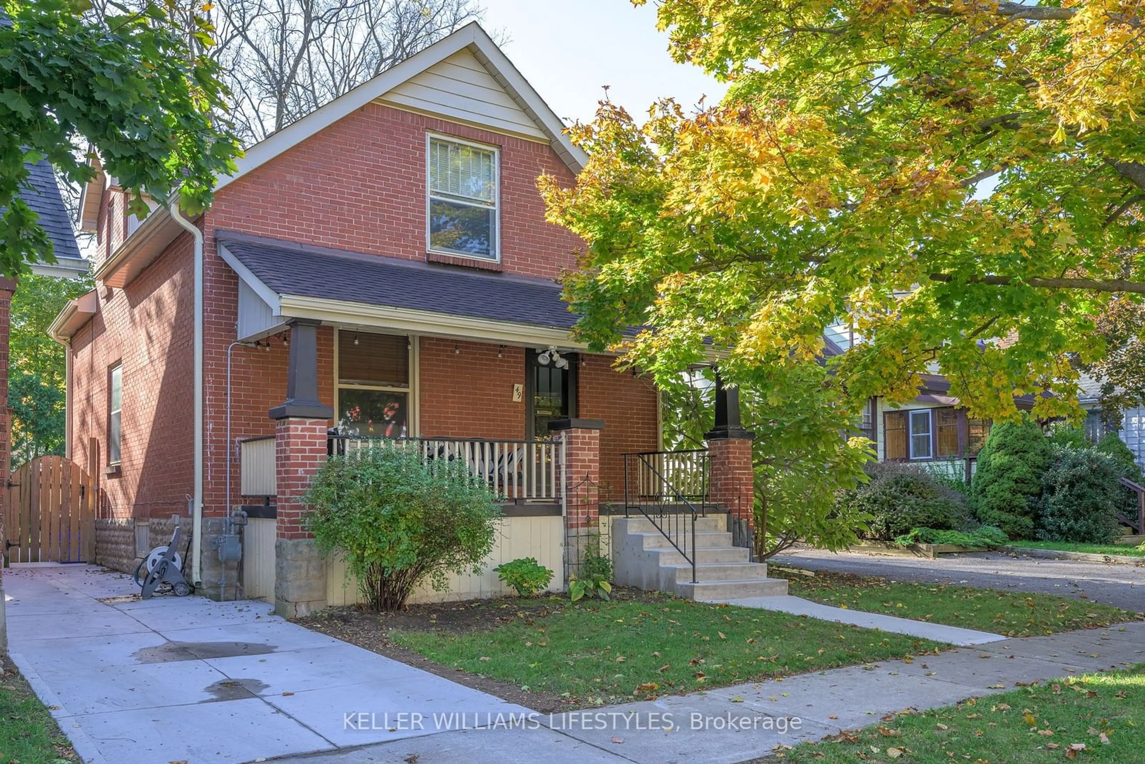 Home with brick exterior material, street for 49 Elmwood Pl, London Ontario N6J 1J4