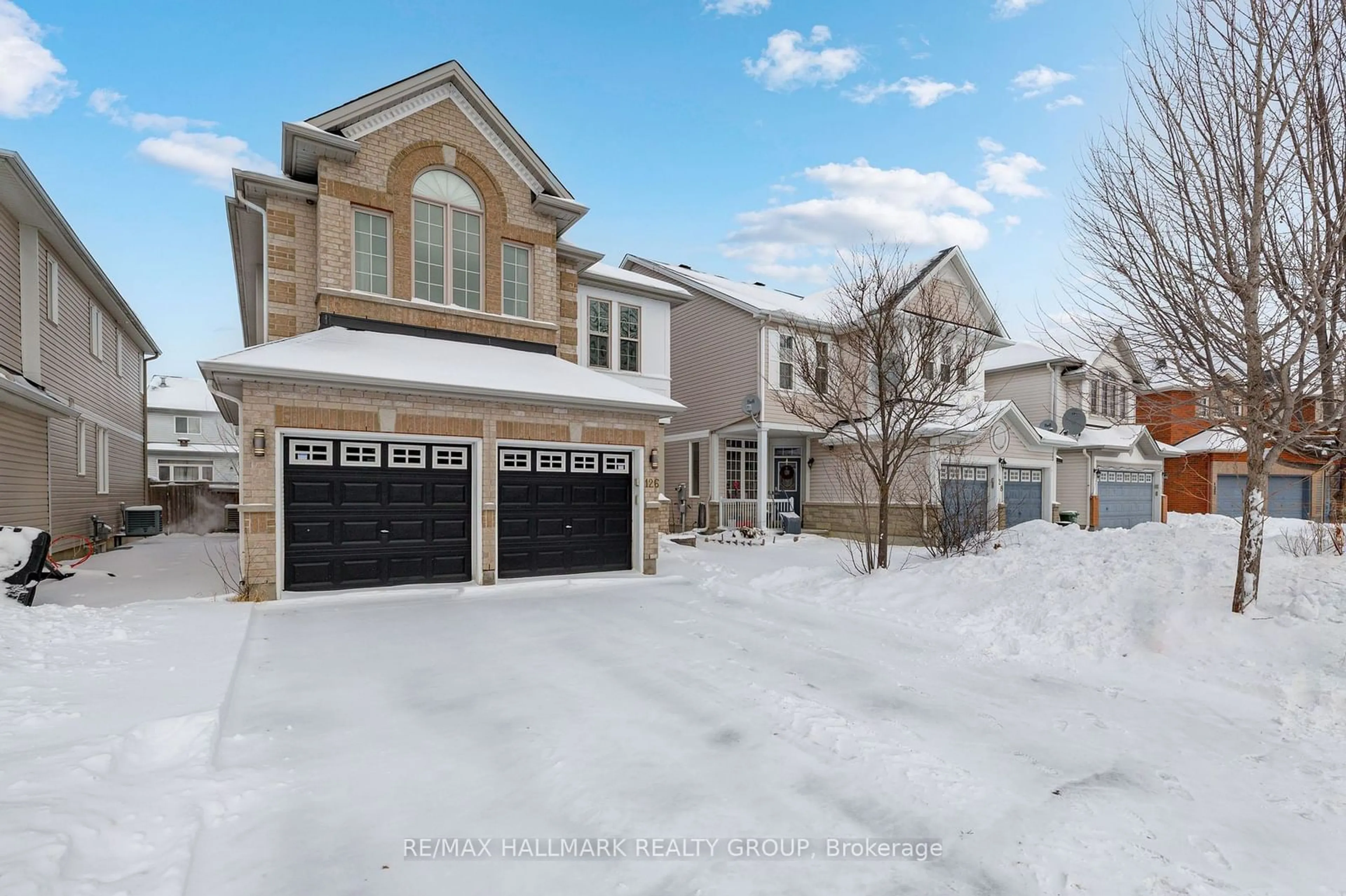 A pic from outside/outdoor area/front of a property/back of a property/a pic from drone, street for 126 Strathcarron Cres, Kanata Ontario K2K 0C7