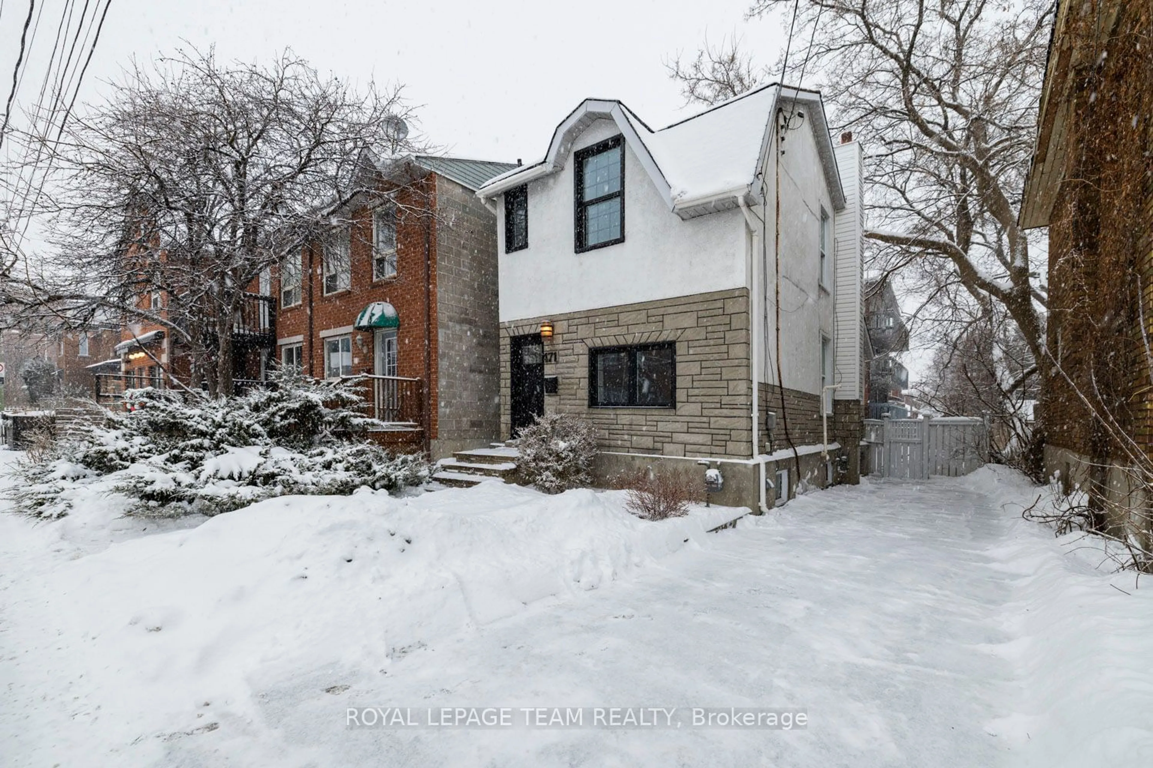 Home with brick exterior material, street for 471 PARKDALE Ave, West Centre Town Ontario K1Y 1H5