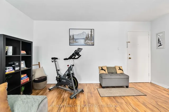 Additional property image - 100 Breckenridge Dr Unit 303