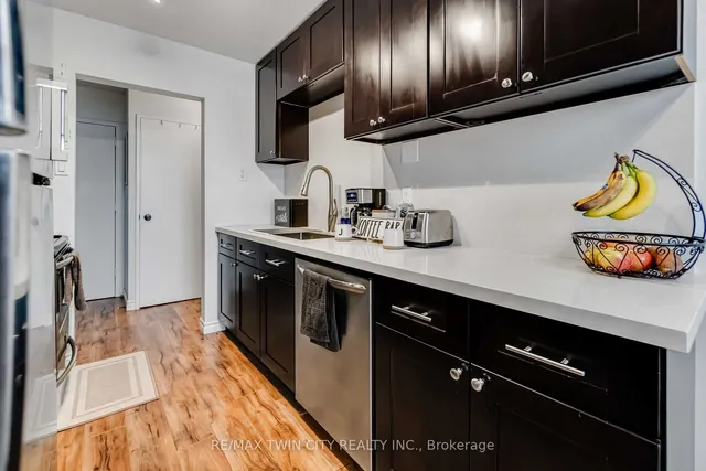 Additional property image - 100 Breckenridge Dr Unit 303