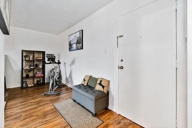 Additional property image - 100 Breckenridge Dr Unit 303