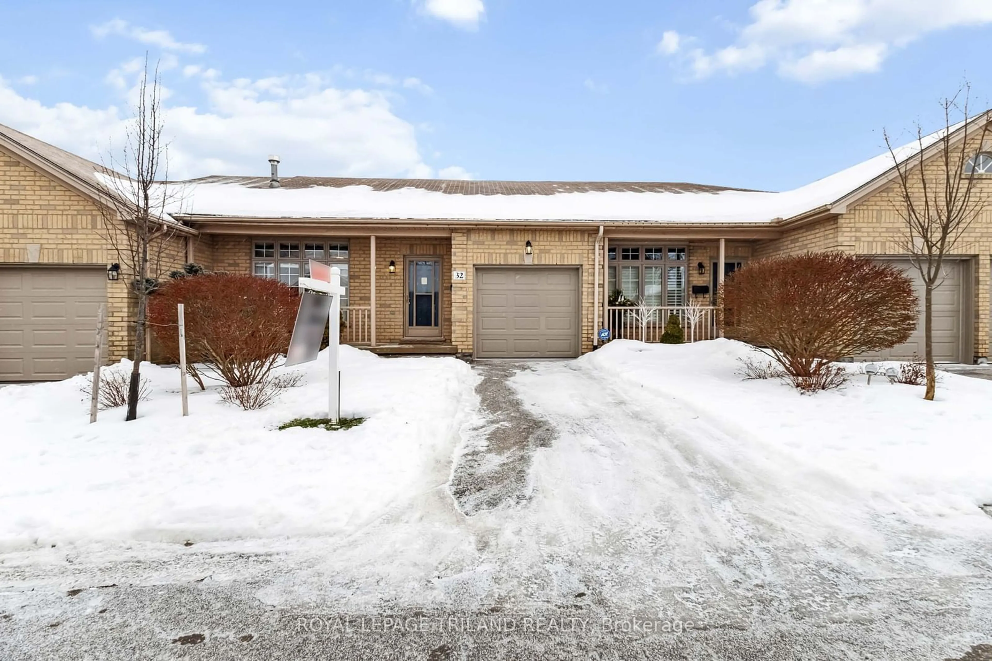 Home with brick exterior material, street for 7 Cadeau Terr #32, London Ontario N6K 4S8