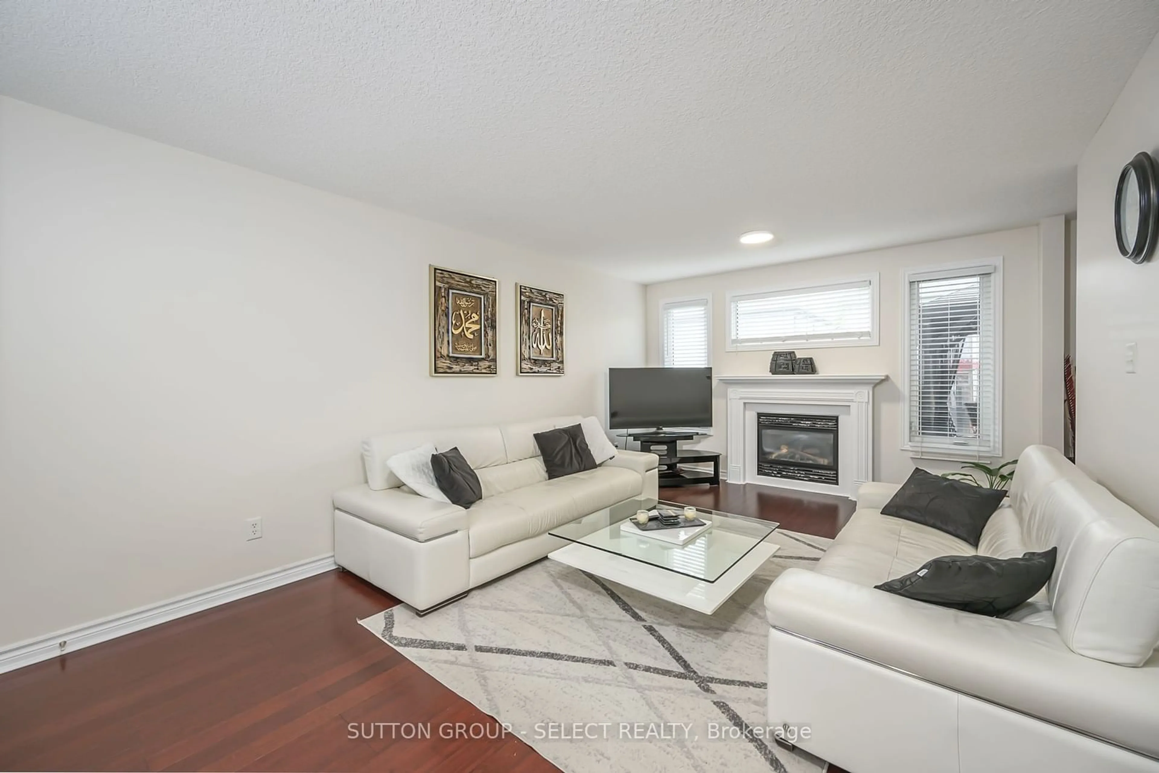 Living room with furniture, unknown for 908 Blythwood Rd, London Ontario N6H 5V2