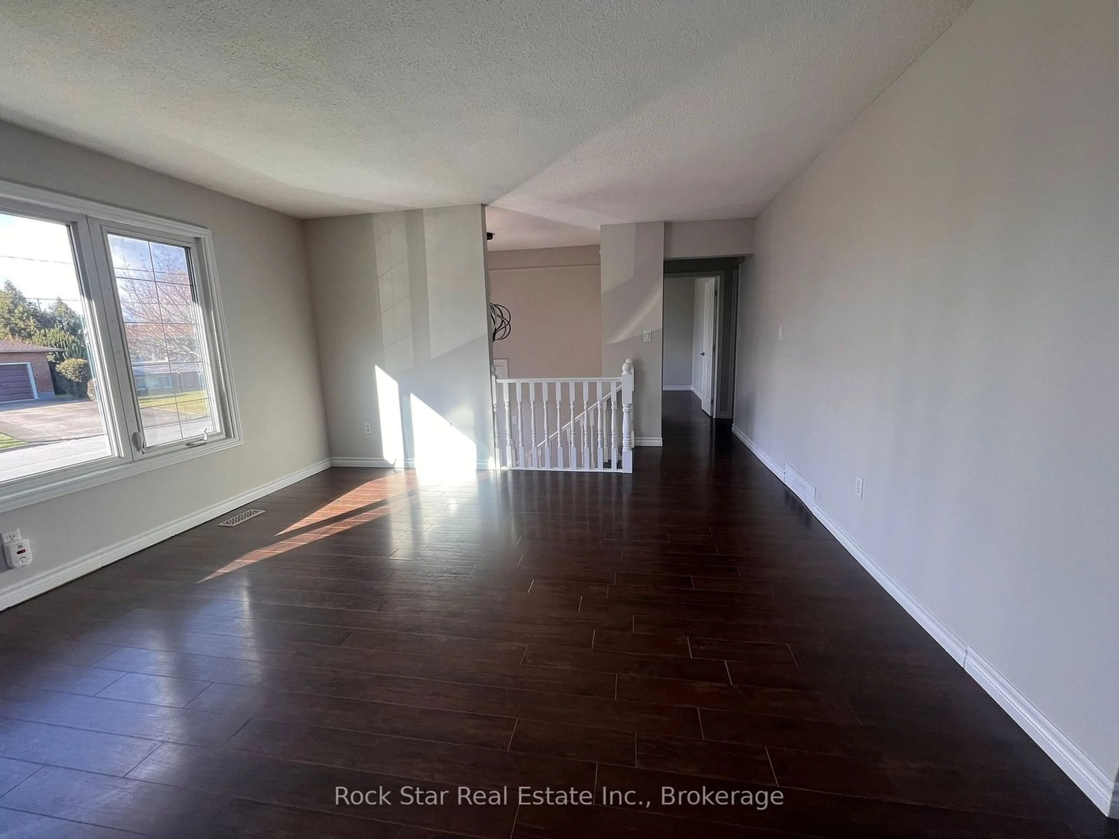 A pic of a room for 32 BENDINGROAD Cres, St. Catharines Ontario L2N 5R5