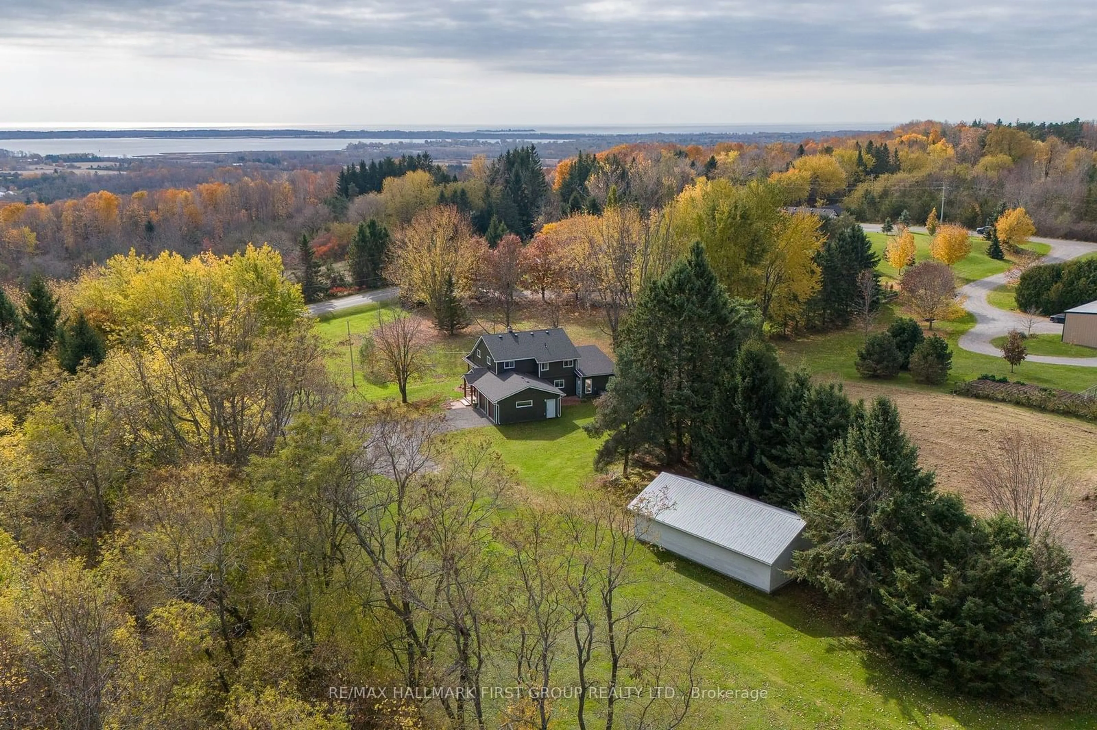 A pic from outside/outdoor area/front of a property/back of a property/a pic from drone, water/lake/river/ocean view for 476 Smith St, Brighton Ontario K0K 1H0