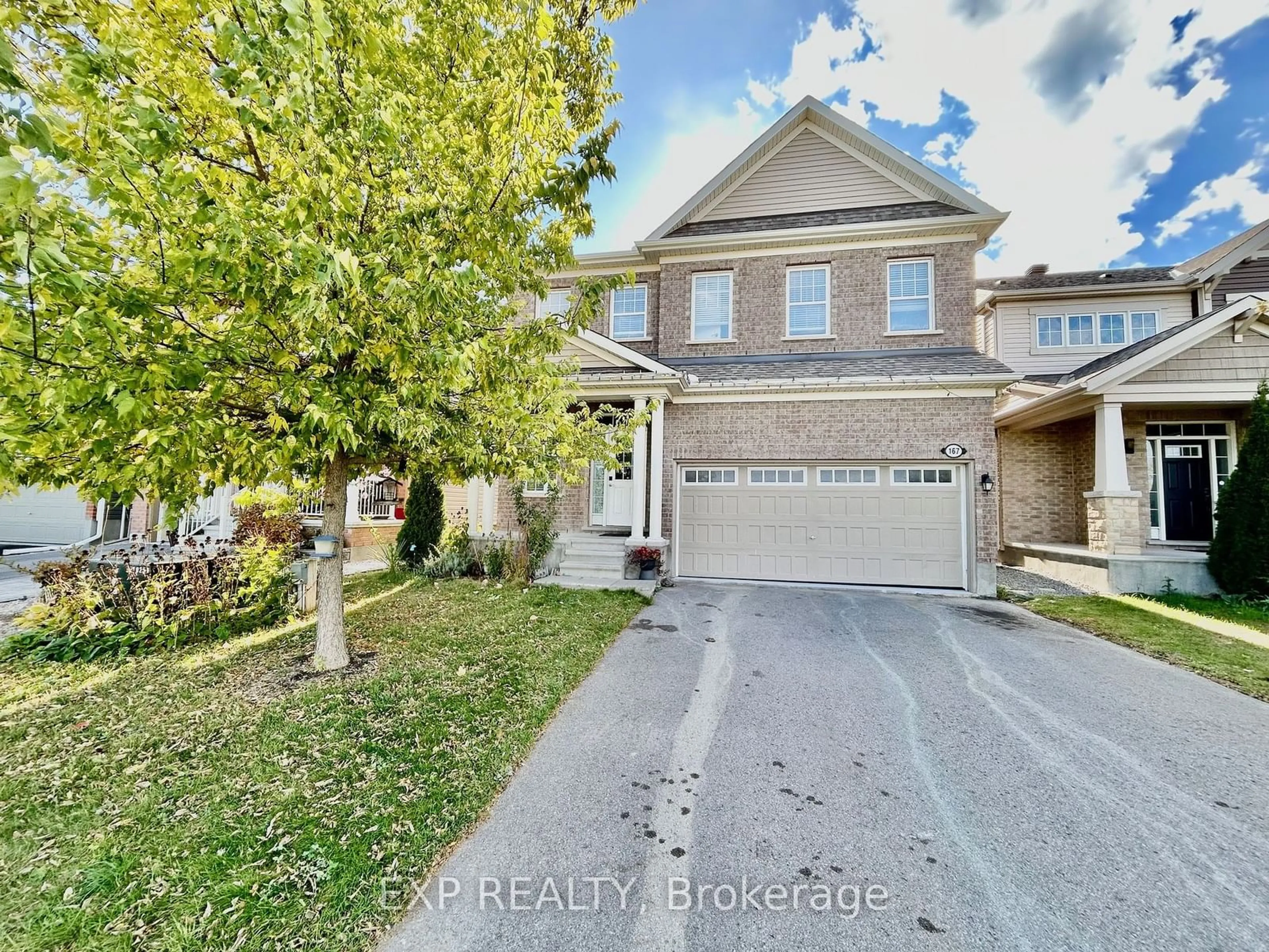 A pic from outside/outdoor area/front of a property/back of a property/a pic from drone, street for 167 Santolina St, Stittsville - Munster - Richmond Ontario K2S 0W9