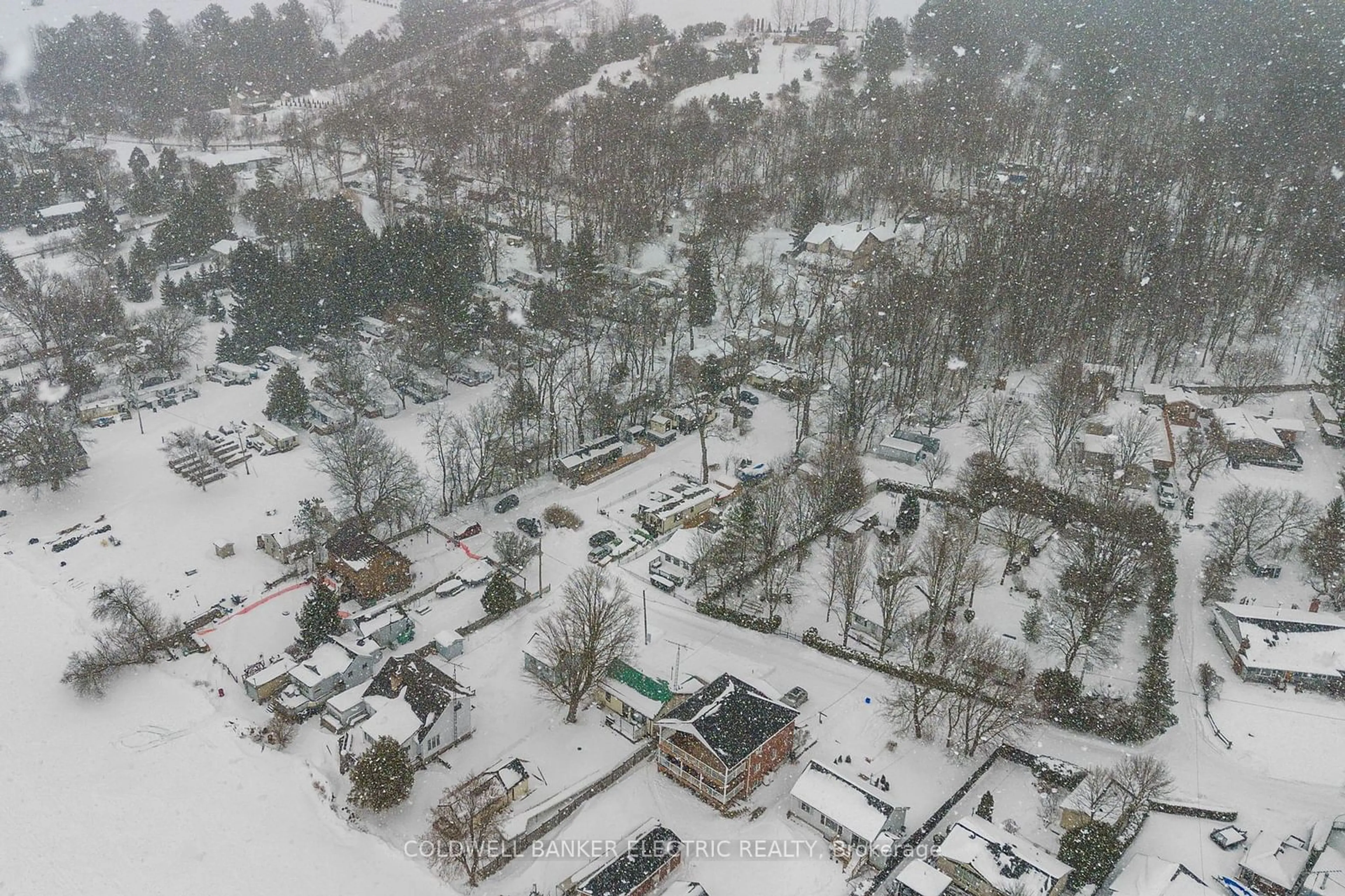 A pic from outside/outdoor area/front of a property/back of a property/a pic from drone, street for 5139 Halstead Beach Rd #485B, Hamilton Township Ontario K0L 1E0