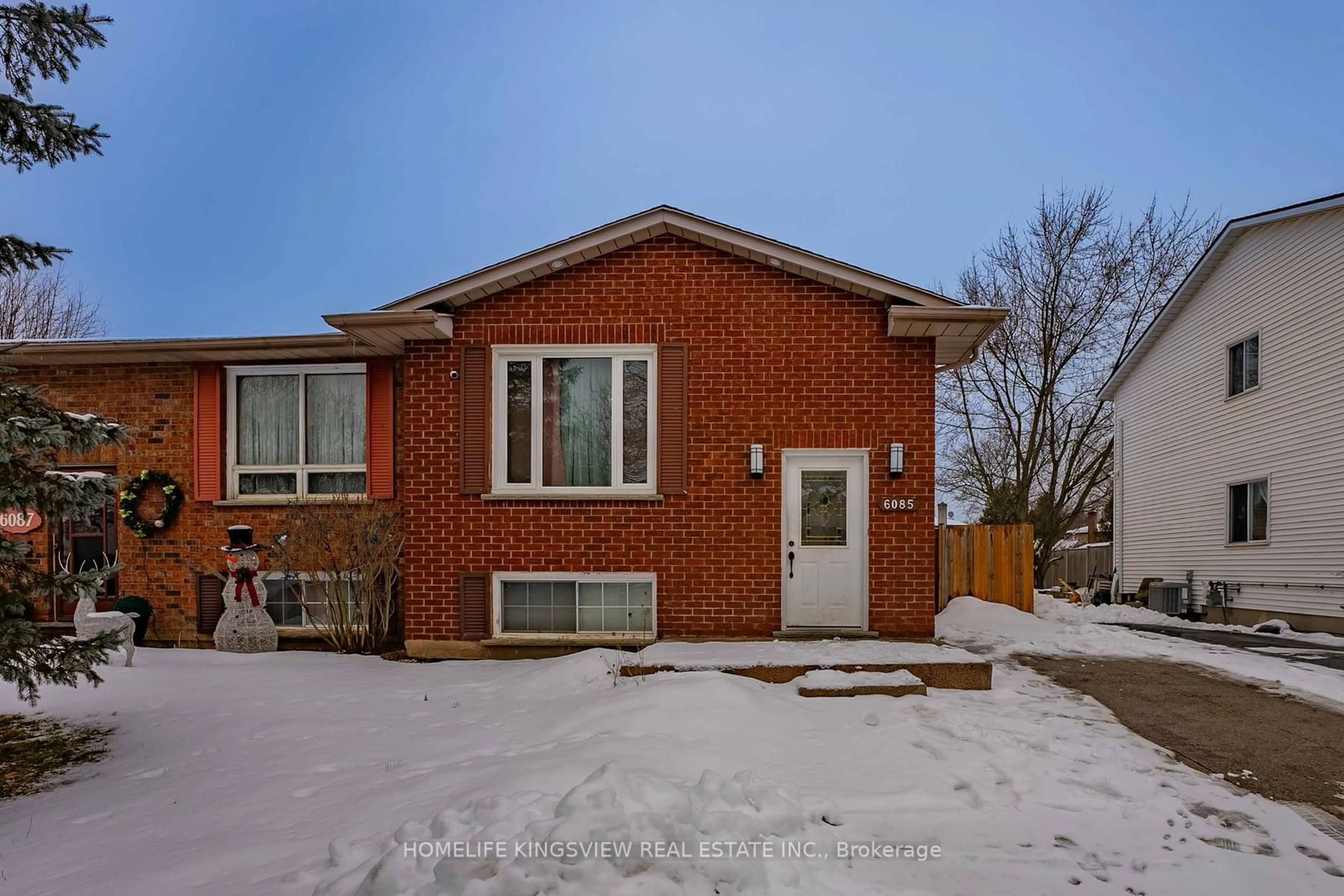 Home with brick exterior material, street for 6085 WILDROSE Cres, Niagara Falls Ontario L2G 7T2