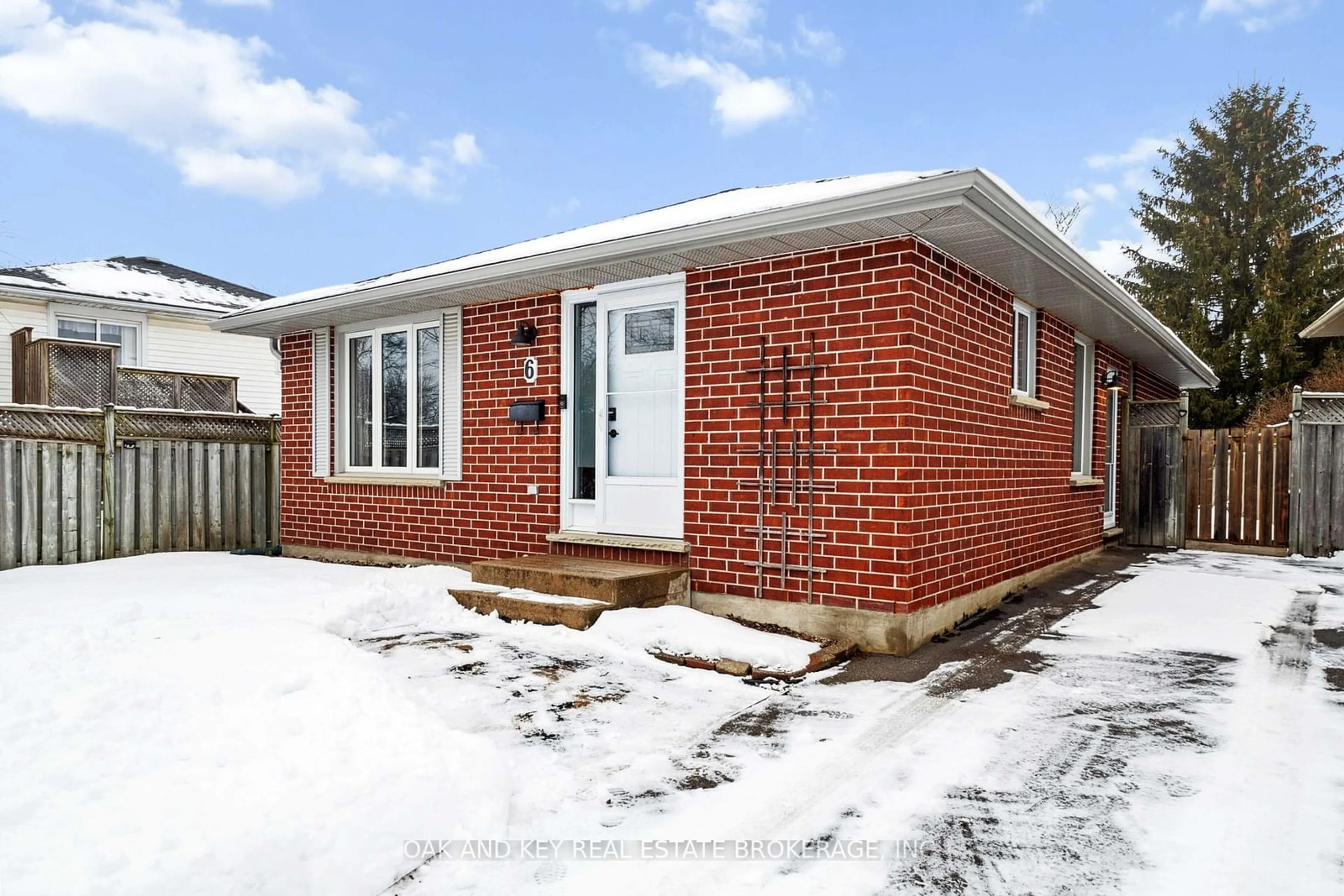 Home with brick exterior material, street for 6 WEYMOUTH Dr, London Ontario N5V 4E7