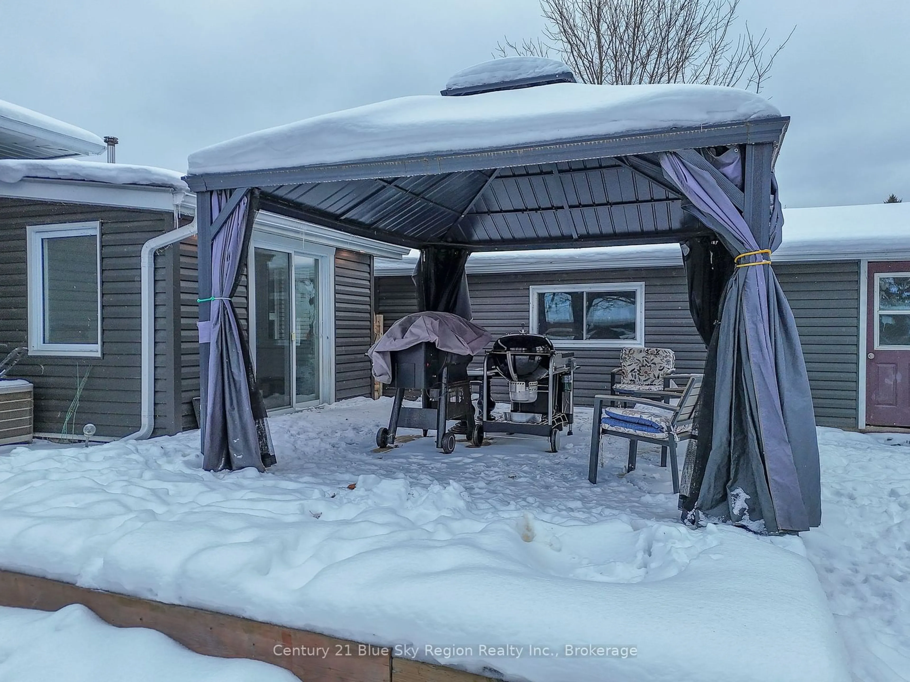 Patio, street for 45 Joseph St, North Bay Ontario P1A 1L7