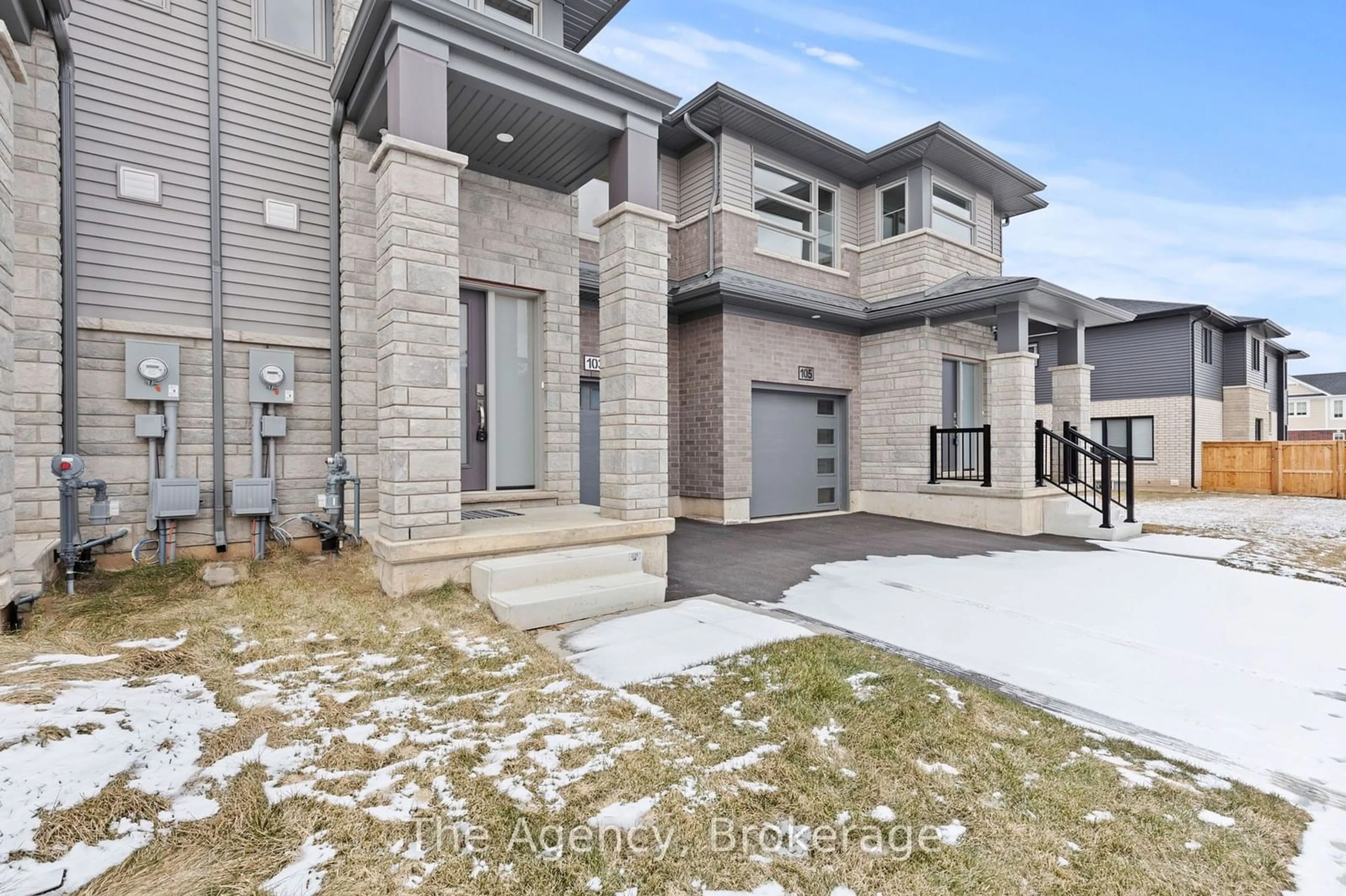 Home with brick exterior material, street for 103 Acacia Rd, Pelham Ontario L0S 1E1