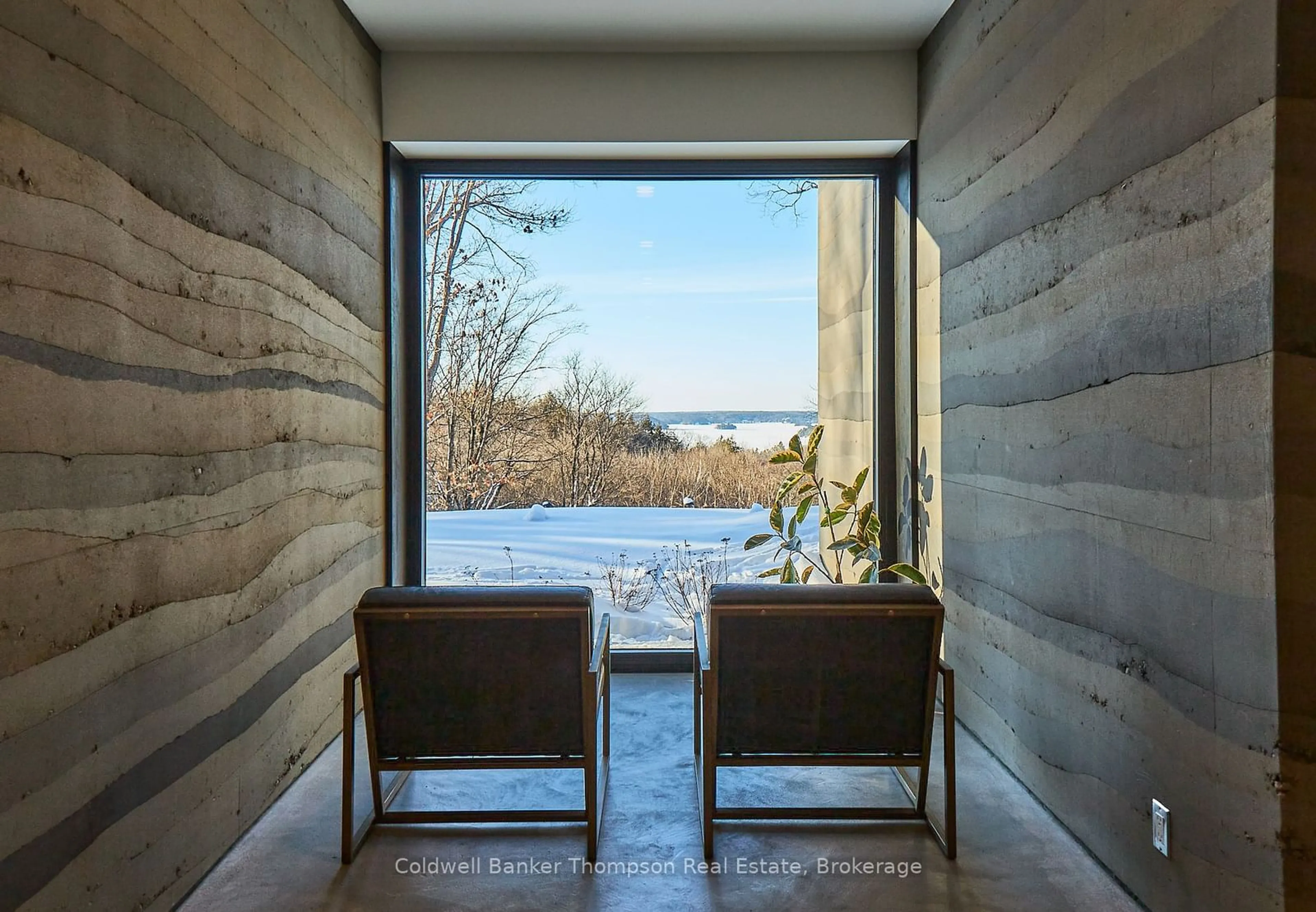 Indoor entryway for 100 Gryffin Bluffs Lane #16, Huntsville Ontario P0B 1M0