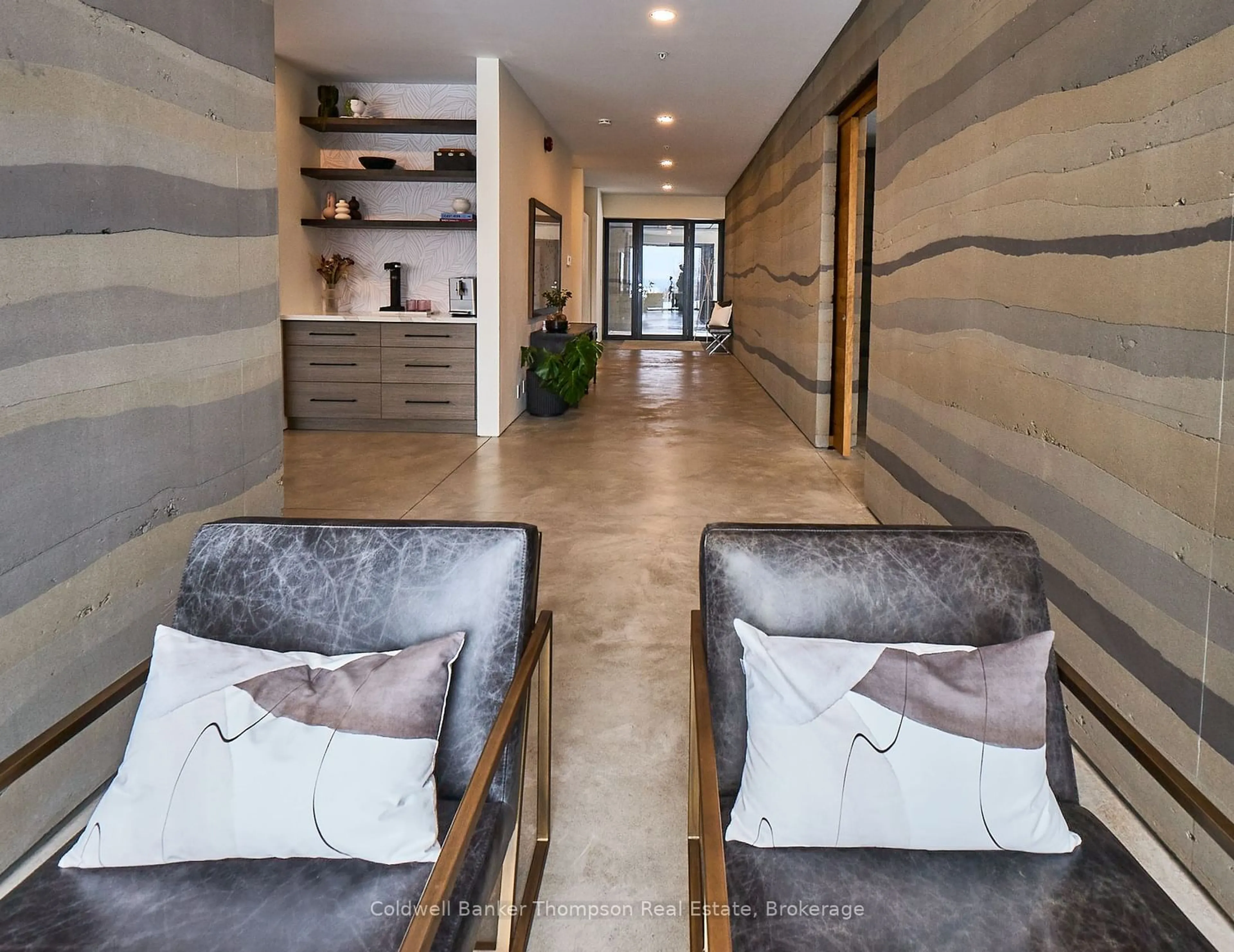 Indoor entryway for 100 Gryffin Bluffs Lane #16, Huntsville Ontario P0B 1M0