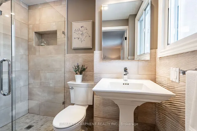 Additional property image - 30 Donlea Dr