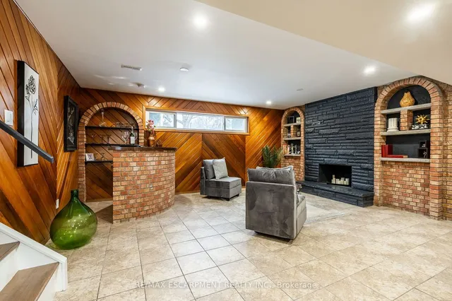 Additional property image - 30 Donlea Dr