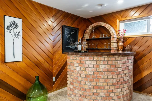 Additional property image - 30 Donlea Dr