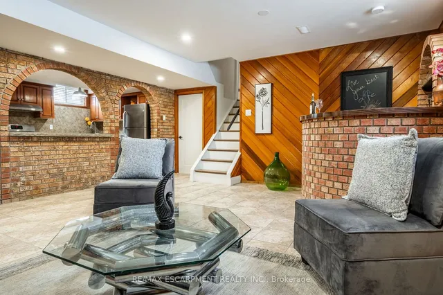 Additional property image - 30 Donlea Dr