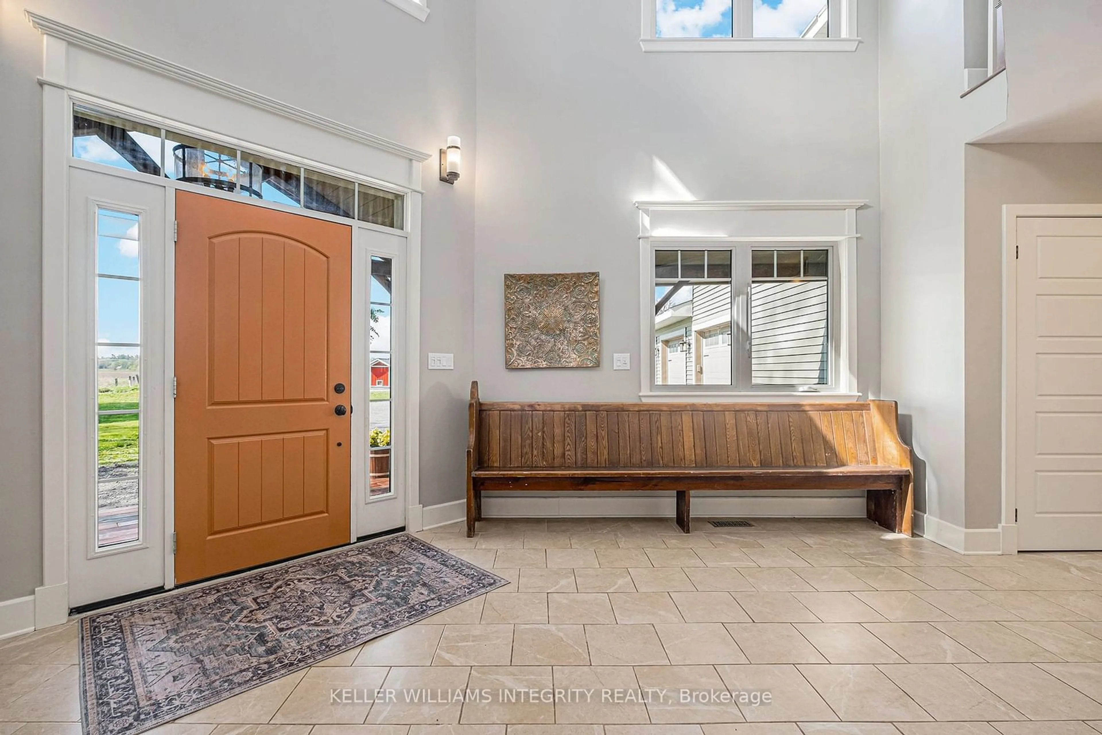 Indoor entryway for 6548 CARP Rd, Carp - Dunrobin - Huntley - Fitzroy and Area Ontario K0A 2H0