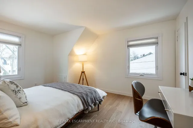 Additional property image - 289 Mill St
