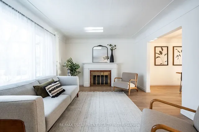 Additional property image - 289 Mill St