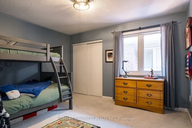 Additional property image - 120 Peer Crt