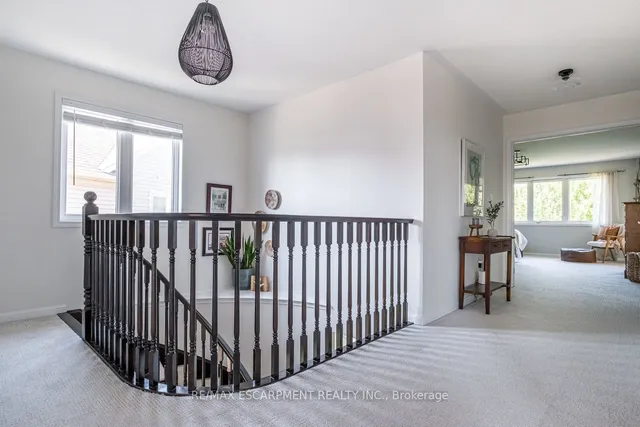 Additional property image - 120 Peer Crt