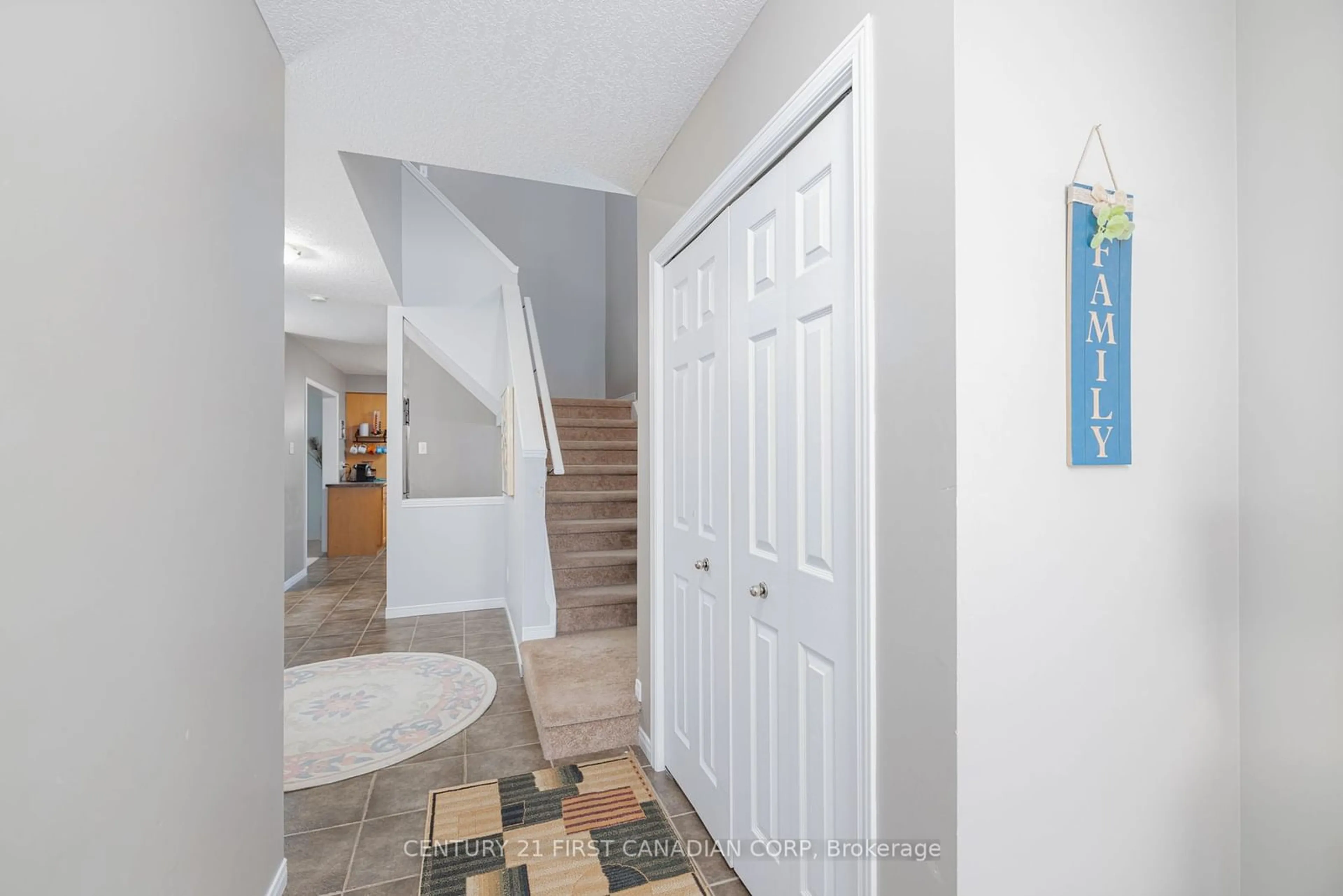 Indoor foyer for 2087 Foxwood Ave, London Ontario N6G 0C7