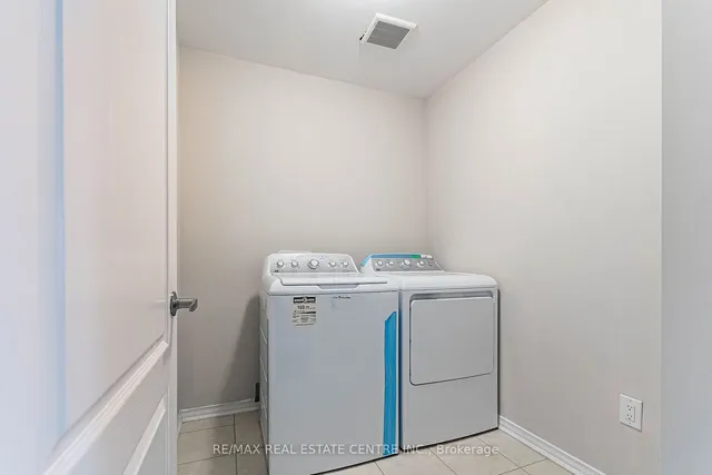 Additional image 6 of 10 Utter Pl