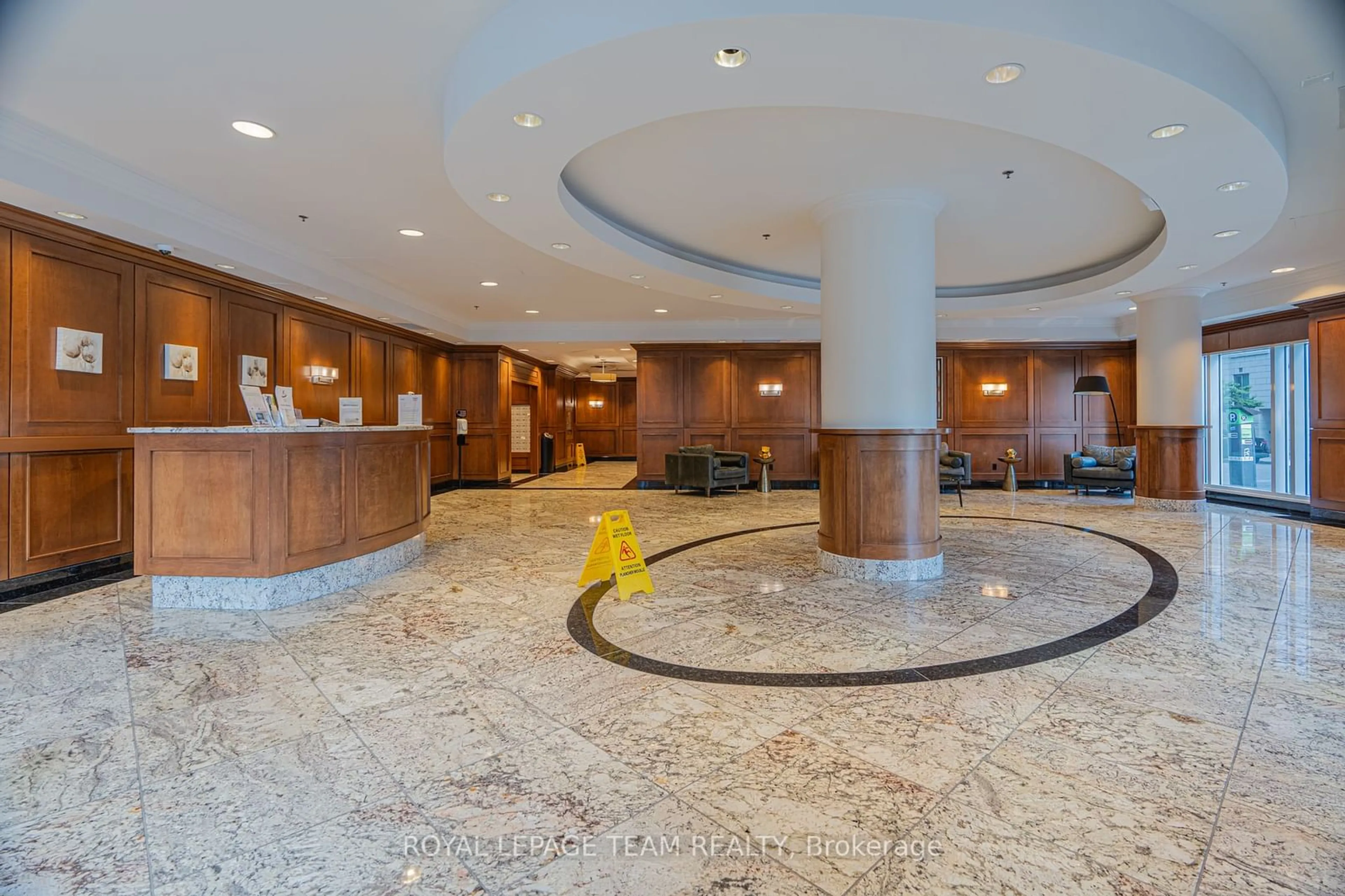 Lobby for 195 Besserer St #1705, Lower Town - Sandy Hill Ontario K1N 0B6