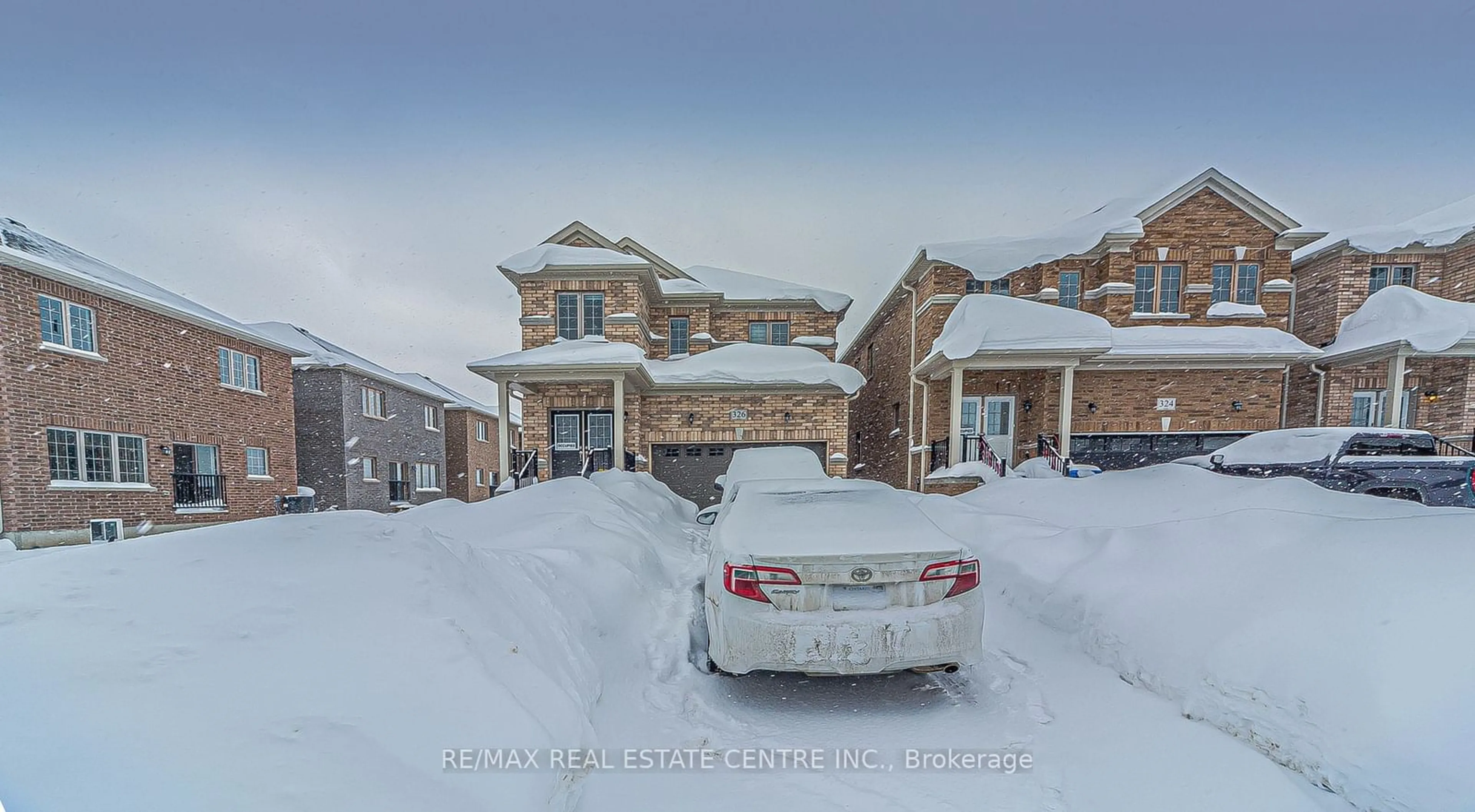 A pic from outside/outdoor area/front of a property/back of a property/a pic from drone, street for 326 Russell St, Southgate Ontario N0C 1B0