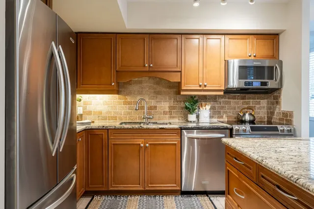 Additional property image - 77 GOVERNORS Rd Unit 201