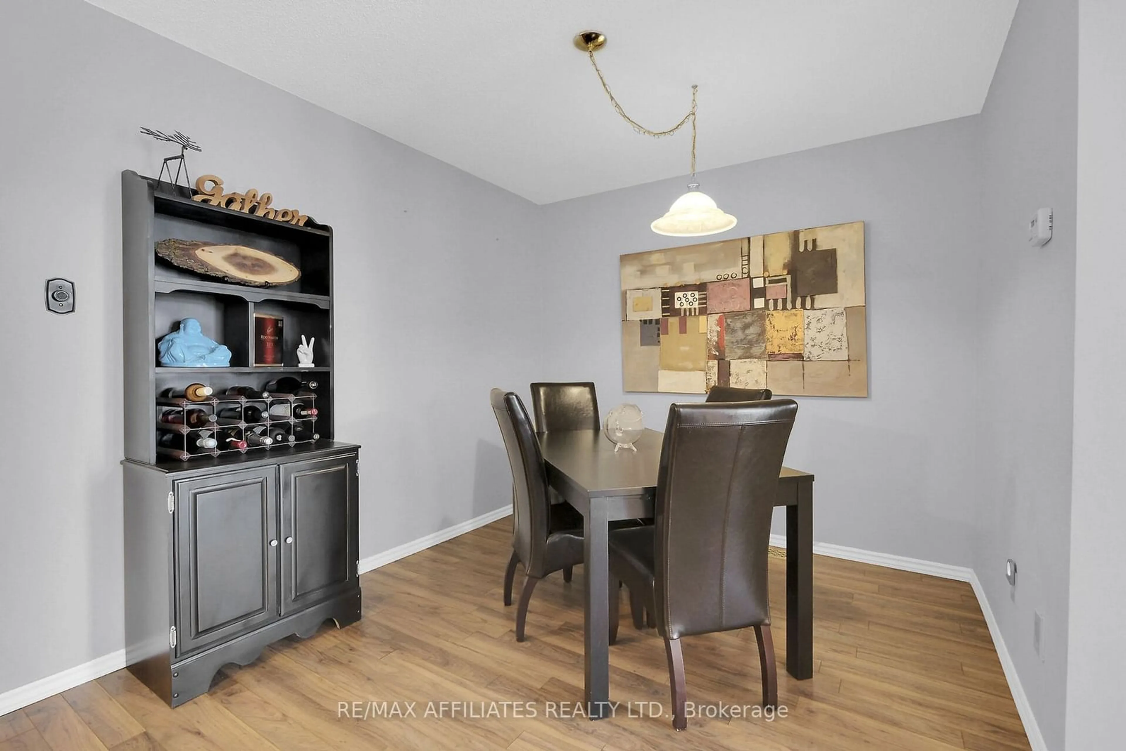 Dining room, wood/laminate floor for 570 Latour Cres, Orleans - Cumberland and Area Ontario K4A 1P3