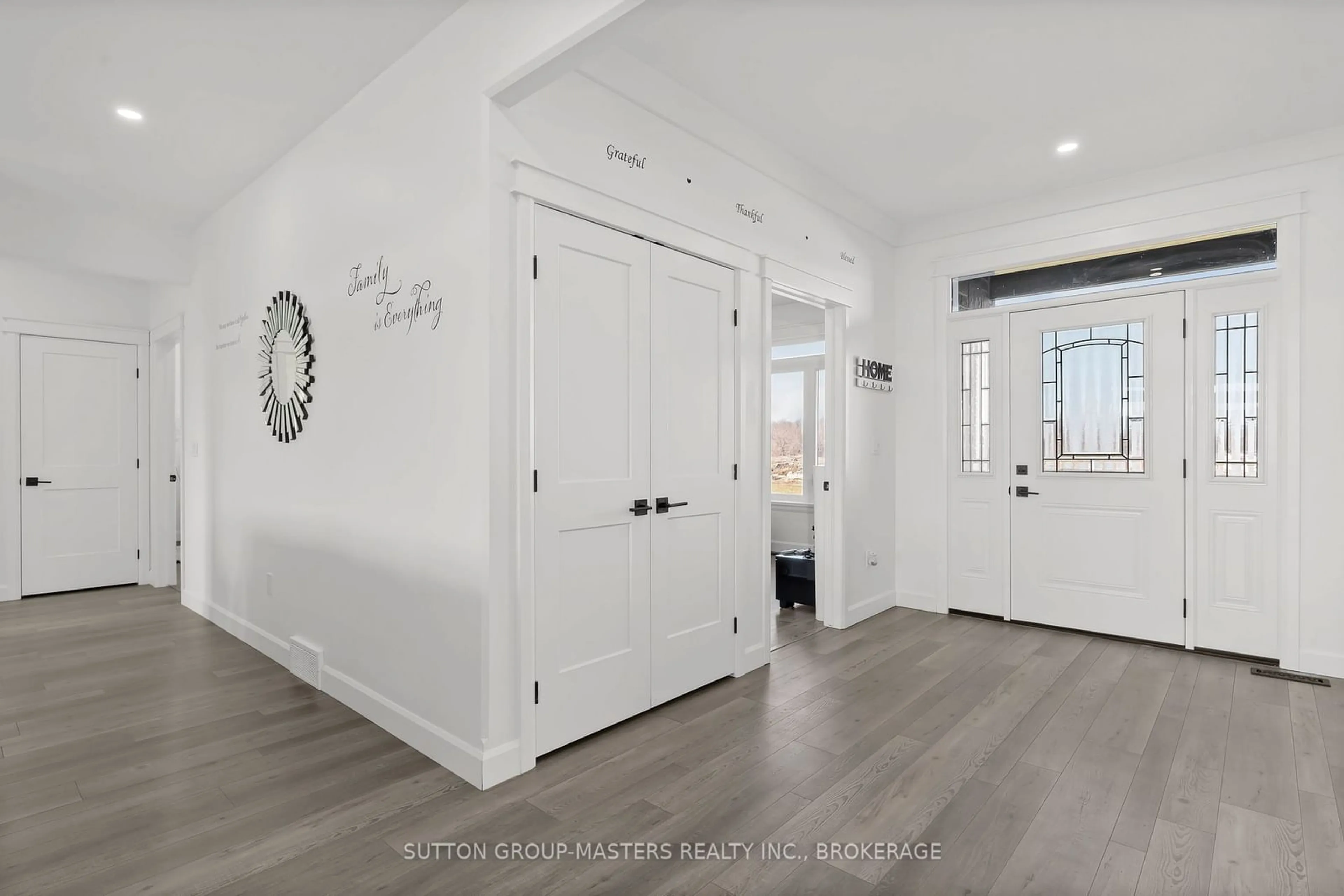 Indoor entryway for 119 HINEMAN St, Kingston Ontario K7L 0G2