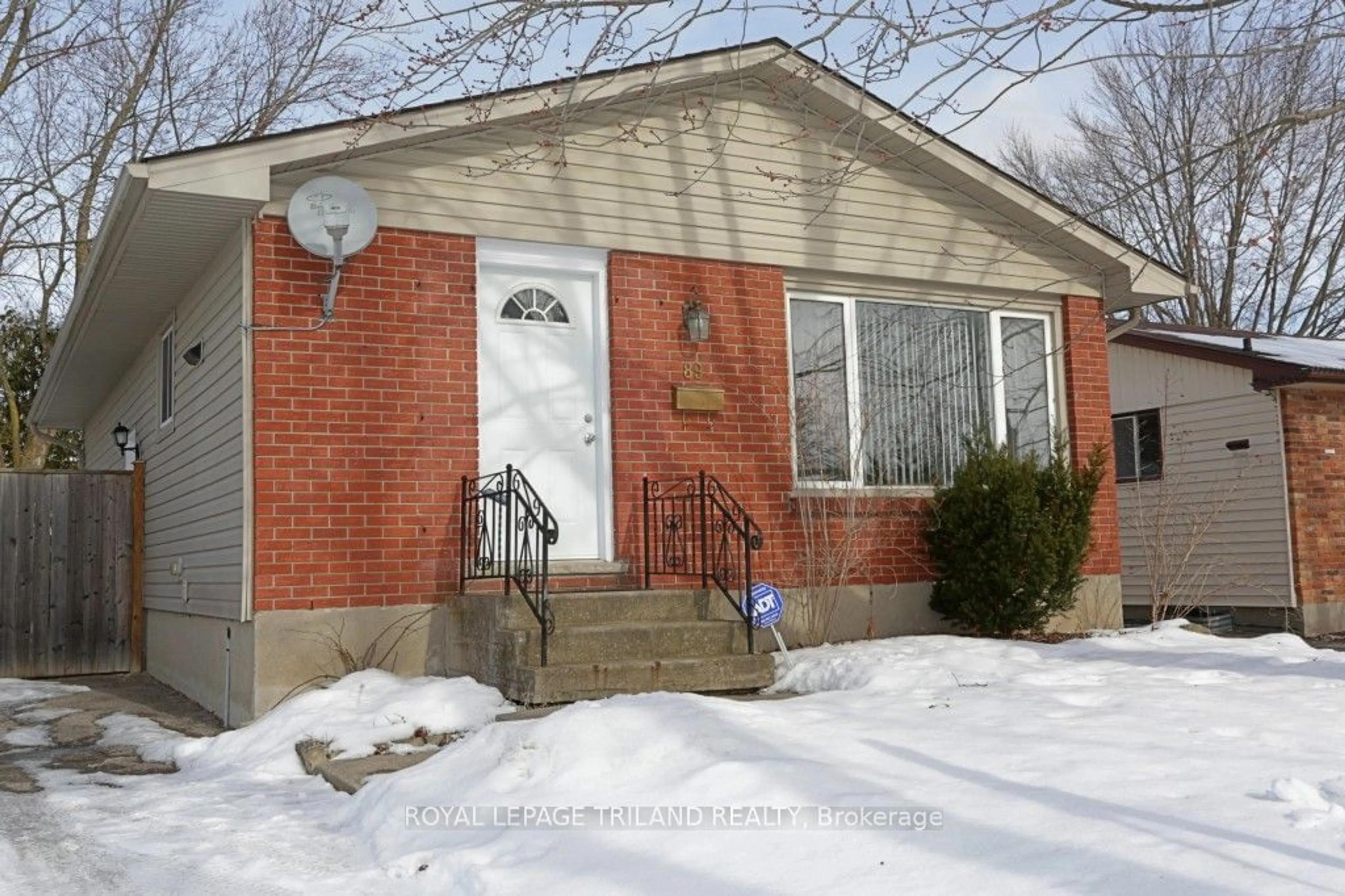 Home with brick exterior material, street for 89 Renny Cres, London Ontario N6E 2C4